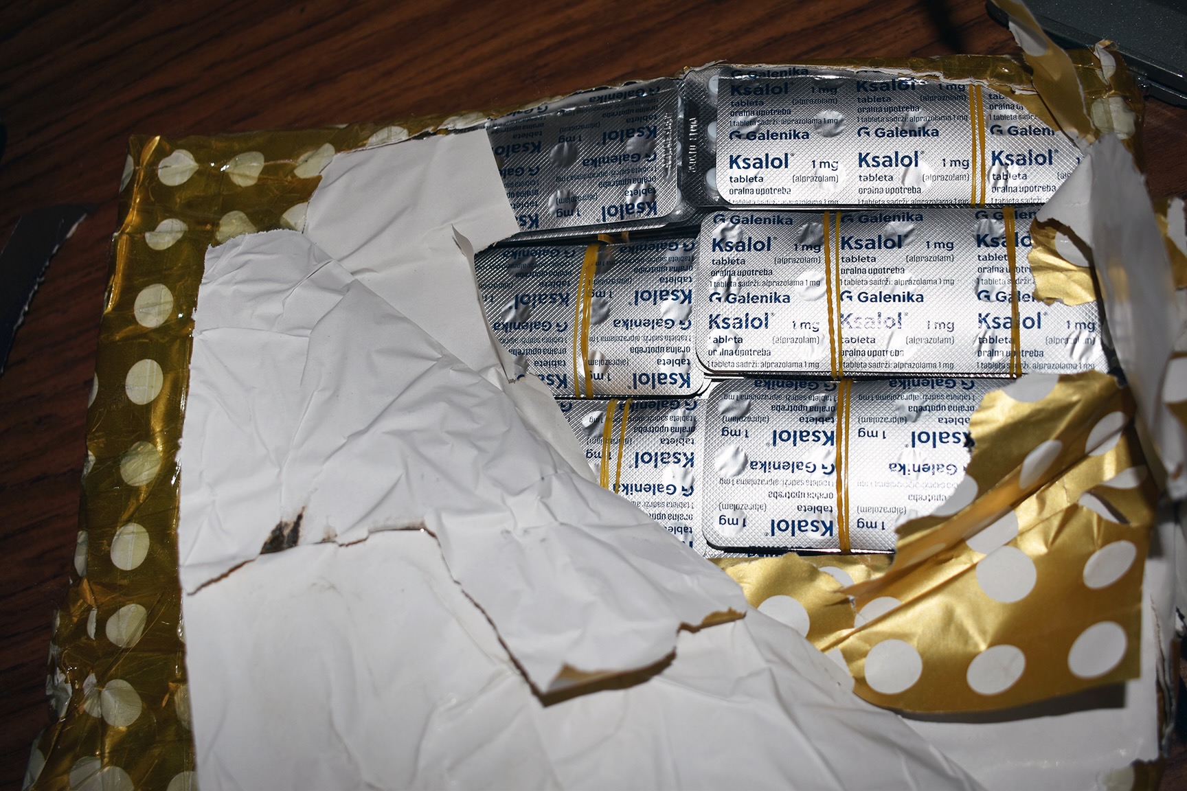 Customs agents seize wrapped gifts where thousands of Xanax and