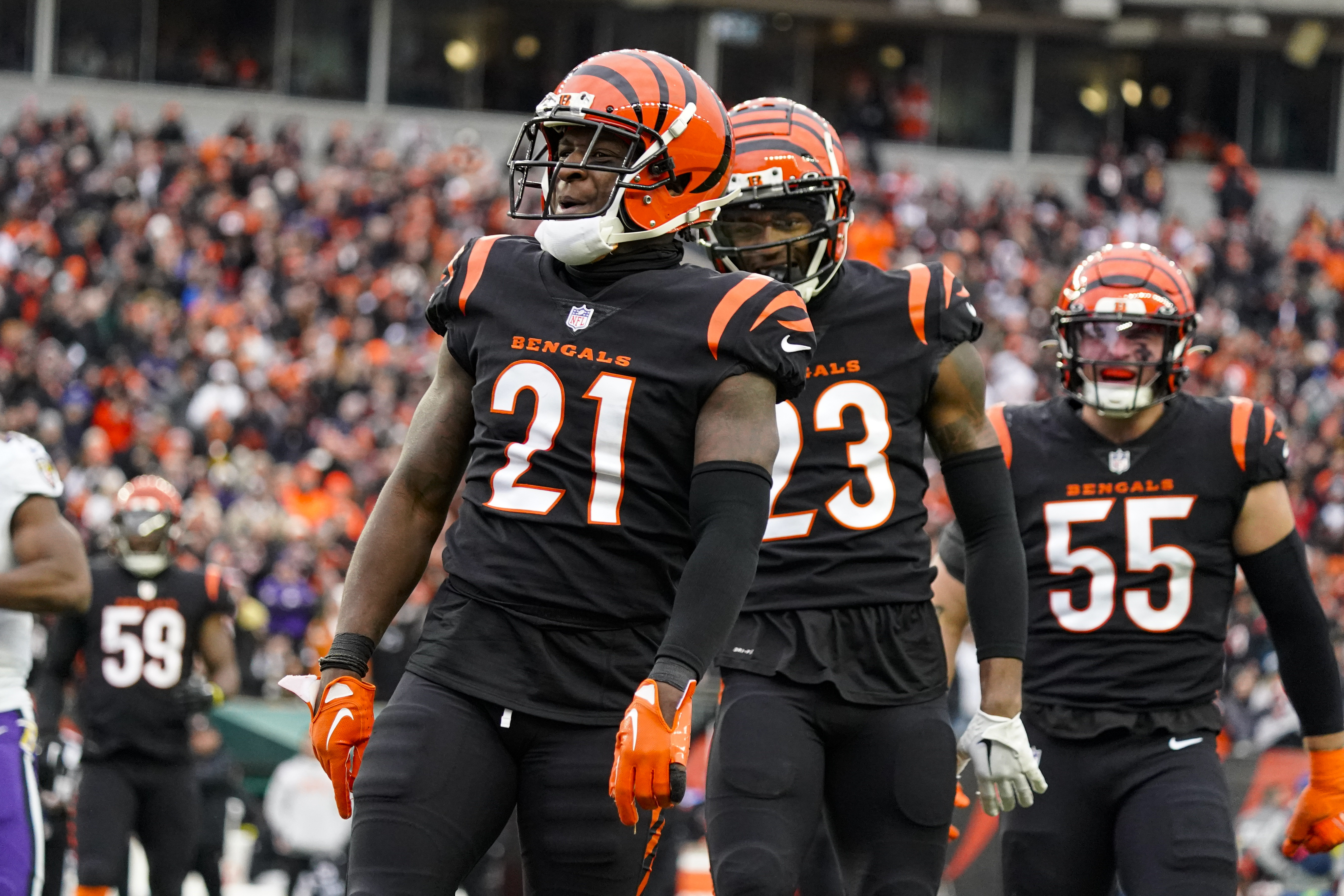 Cincinnati Bengals guard Alex Cappa (65) looks to make a block during an  NFL football game against the Pittsburgh Steelers, Sunday, Sep. 11, 2022,  in Cincinnati. (AP Photo/Kirk Irwin Stock Photo - Alamy