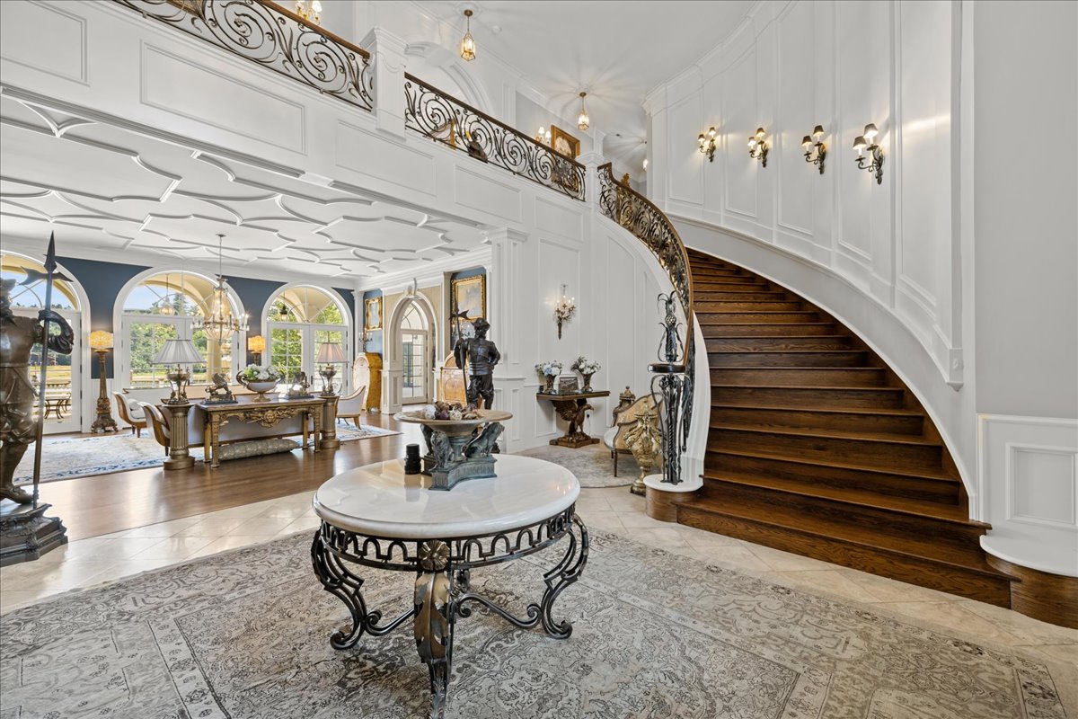 $11.5 million Lake Oswego waterfront mansion - oregonlive.com