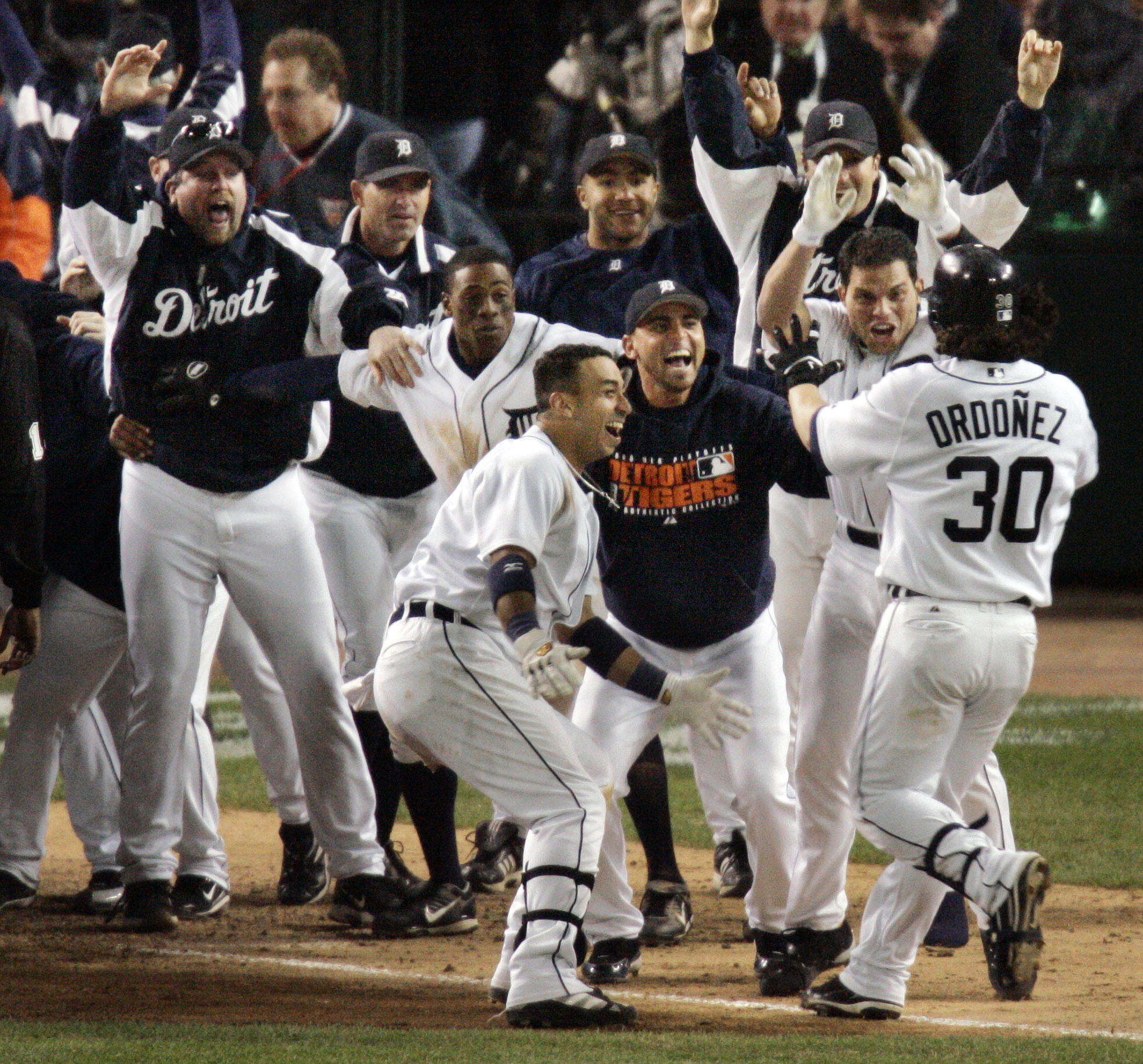 In final season, Tigers great Miguel Cabrera recalls 2012 with Giants