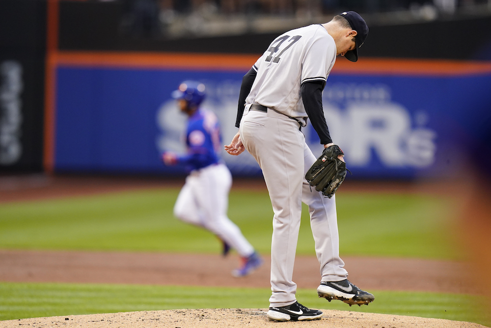 Escobar blast helps Mets top Yankees 6-3 in Subway Series opener