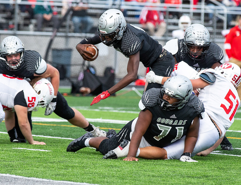 Harrisburg Defeats Wilson 32-21 In District 3-6A High School Football ...