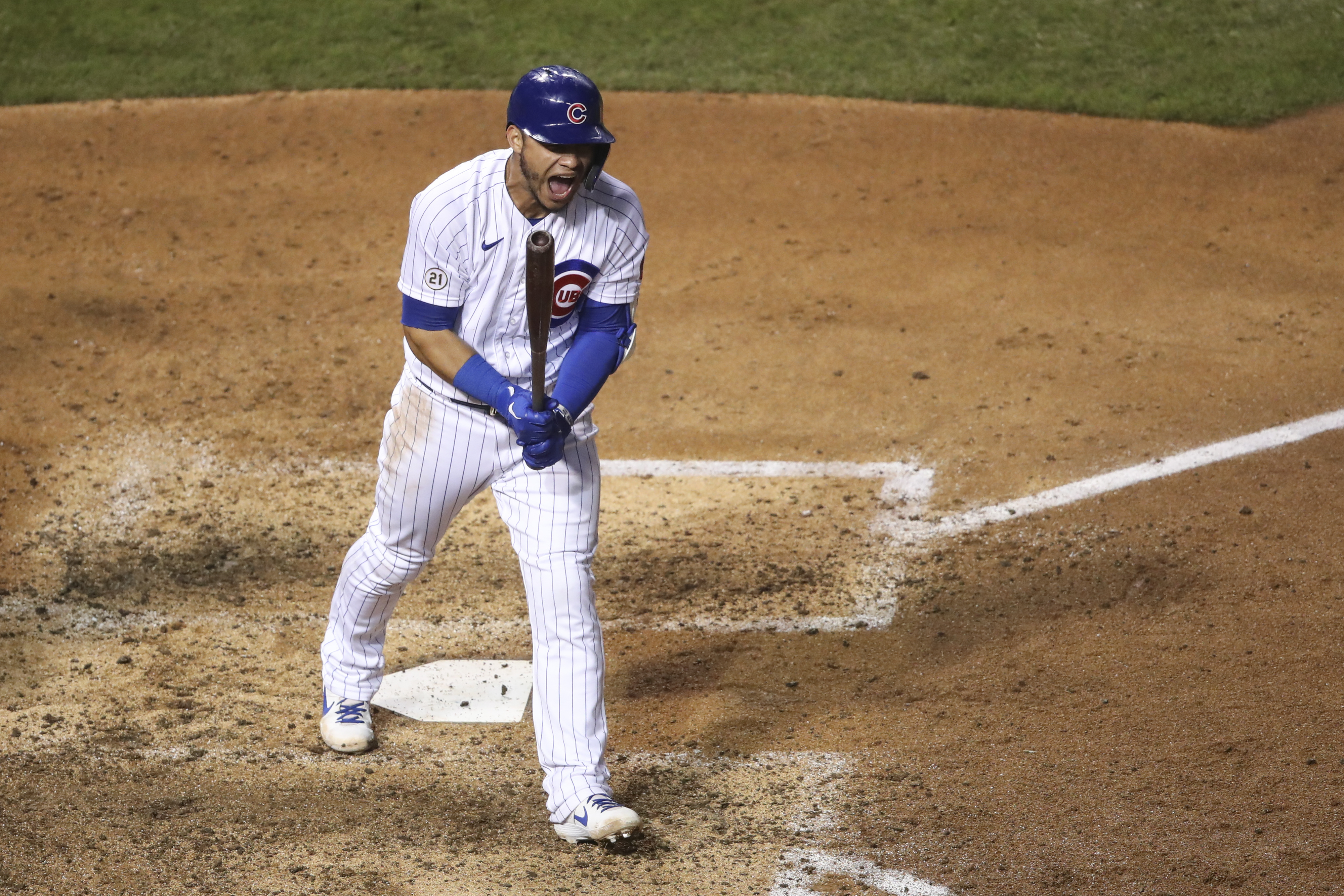 The Chicago Cubs need to trade Willson Contreras right now