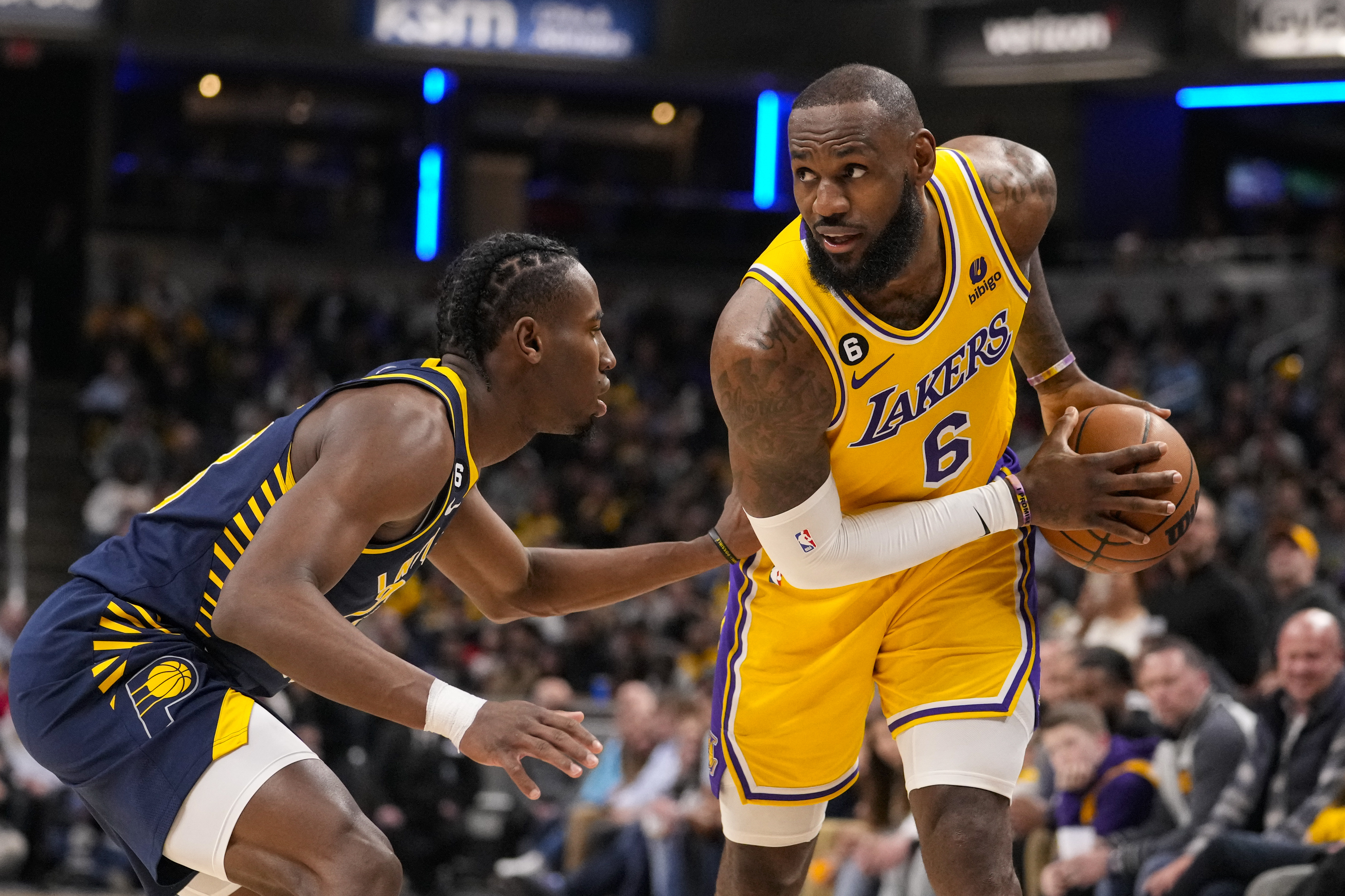 LeBron James chases NBA scoring record as Lakers battle Thunder Free NBA live stream, how to watch, time, channel