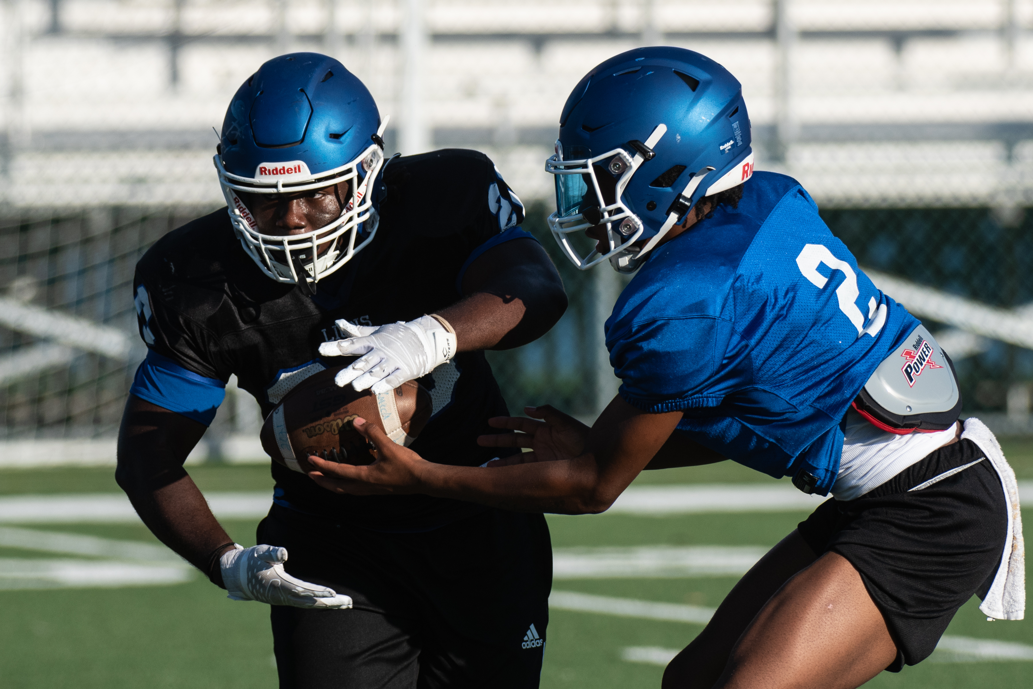 Jerseys look like high school practice uniforms 