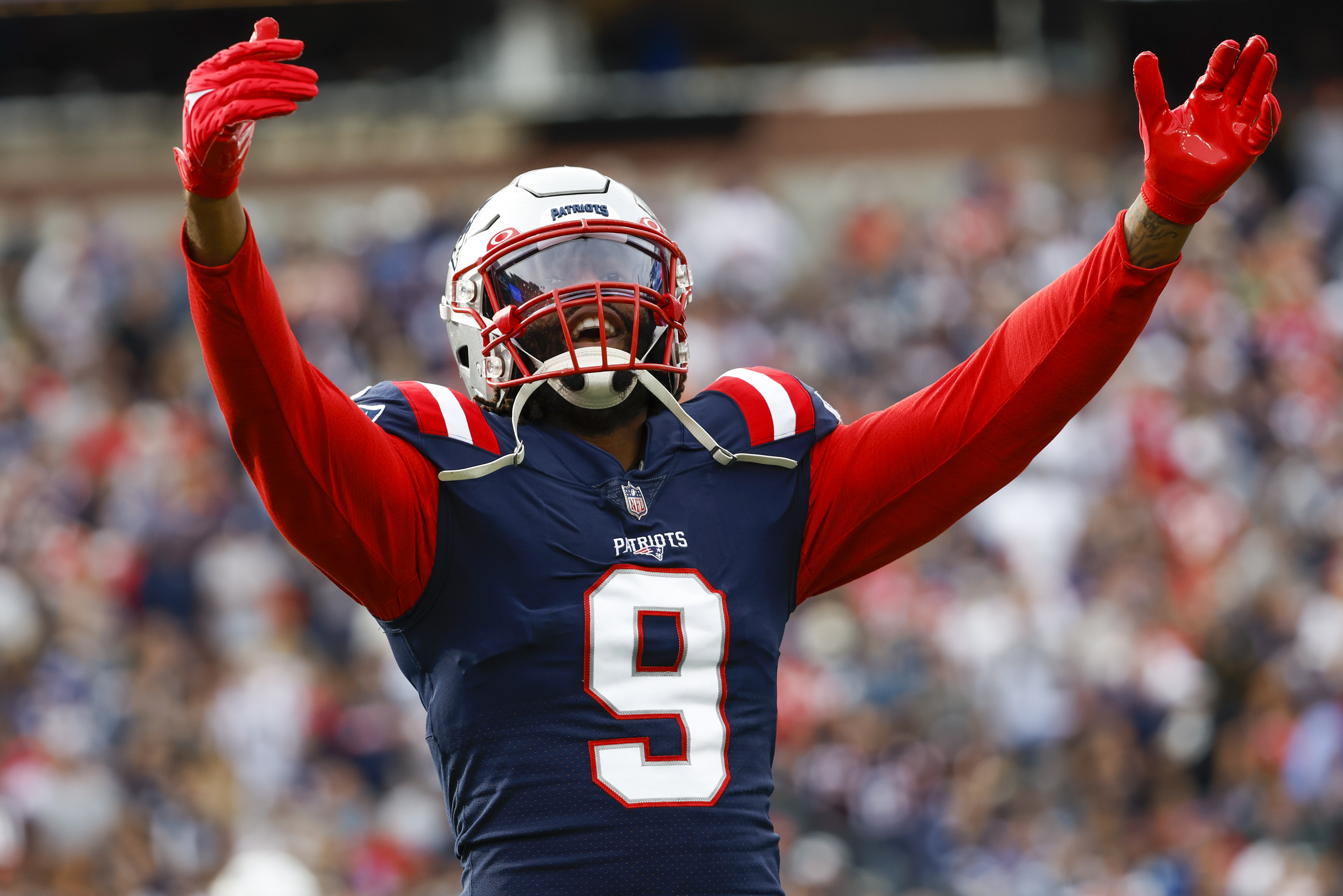 Matthew Judon: Real origin of long red sleeves was Patriots rival 