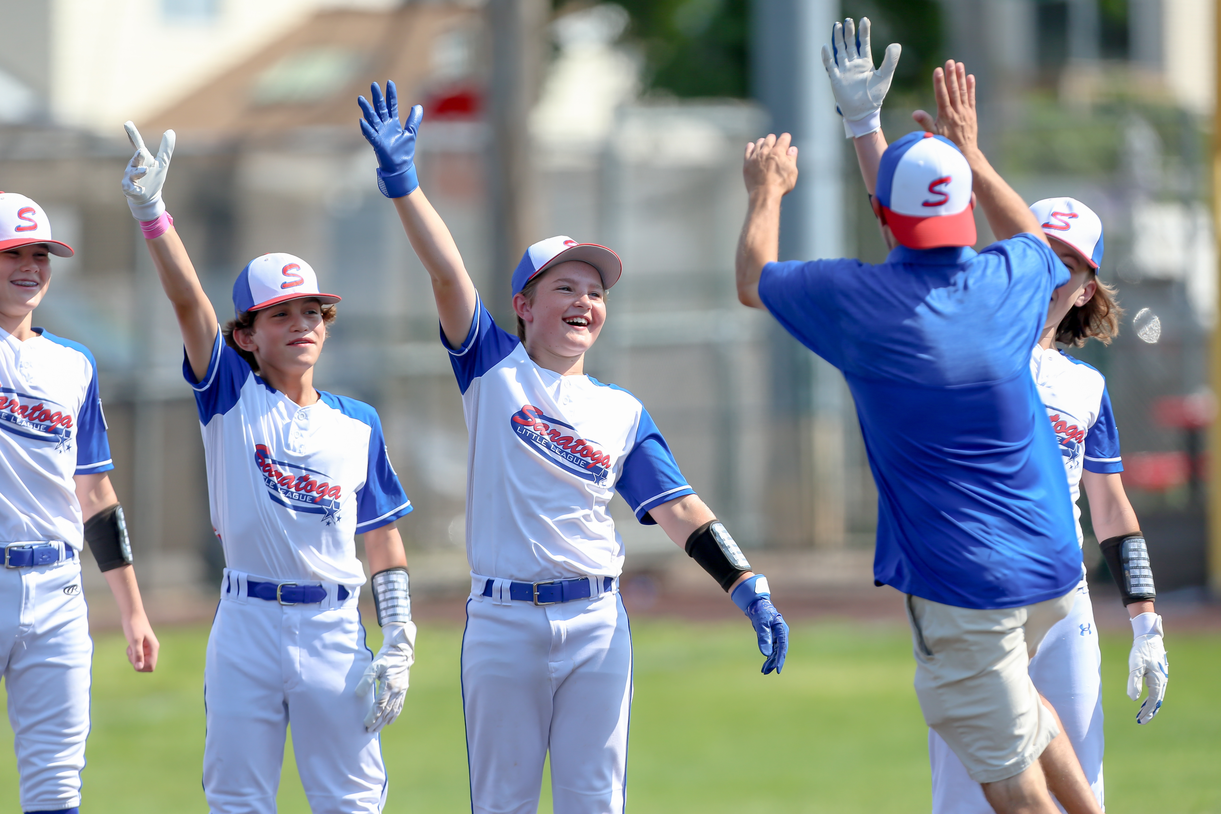 Massapequa sets parade for its Little League Softball World Series