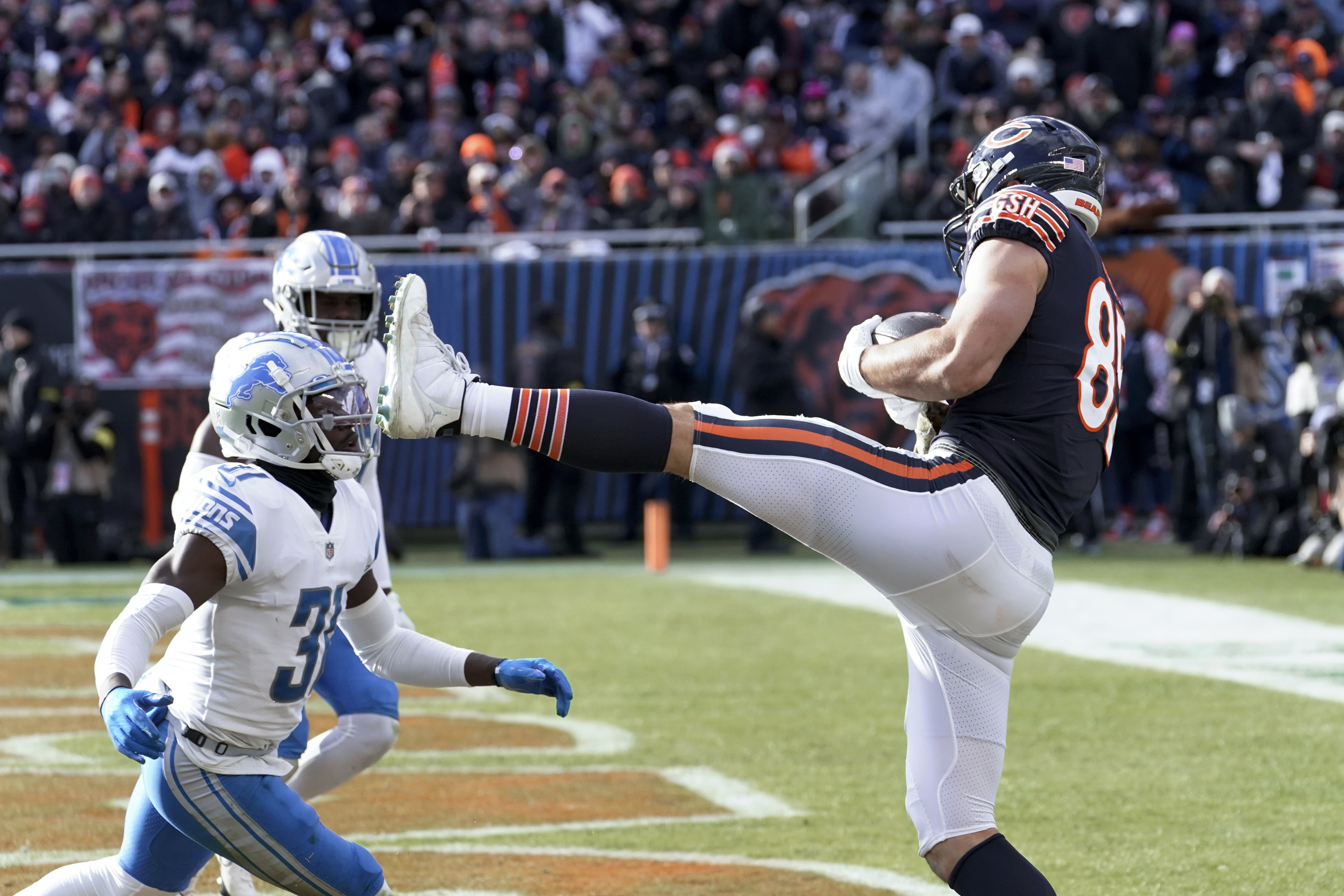 Vikings beat Bears 29-13 in final regular season game, will host