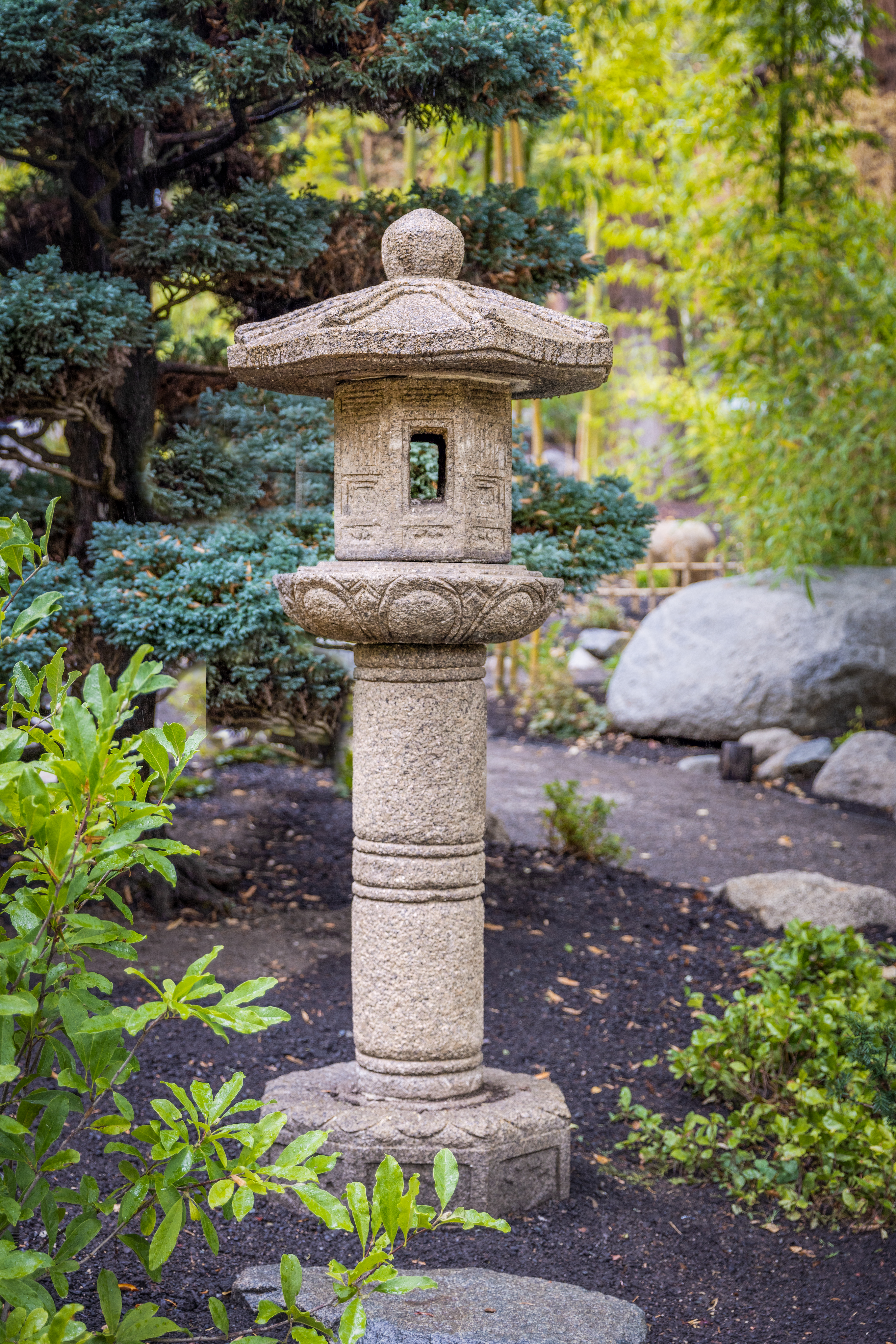 Ashland Japanese garden stone lanterns - oregonlive.com