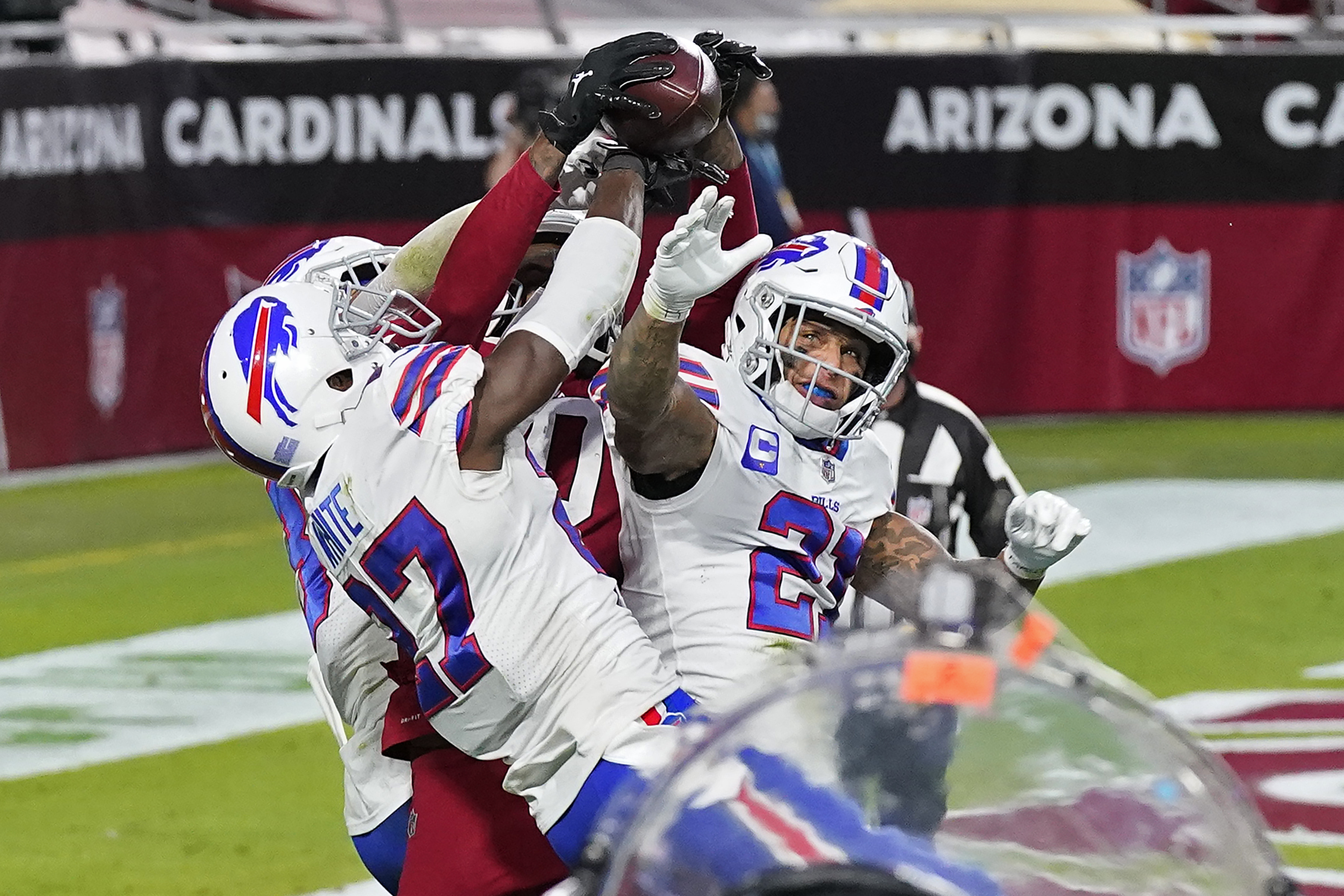 Buffalo Bills grind out win over the Baltimore Ravens; advance to