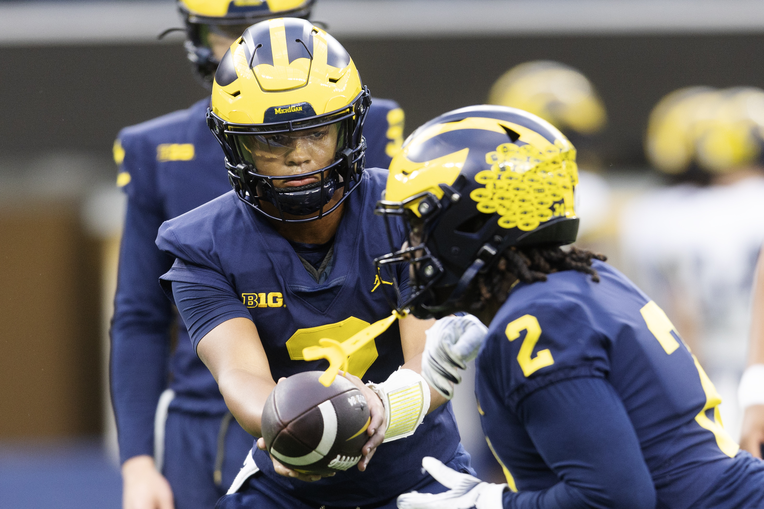 davis michigan football helmet Michigan QB signee looks the part of a top-100 recruit: 'Like watching  J.J.'