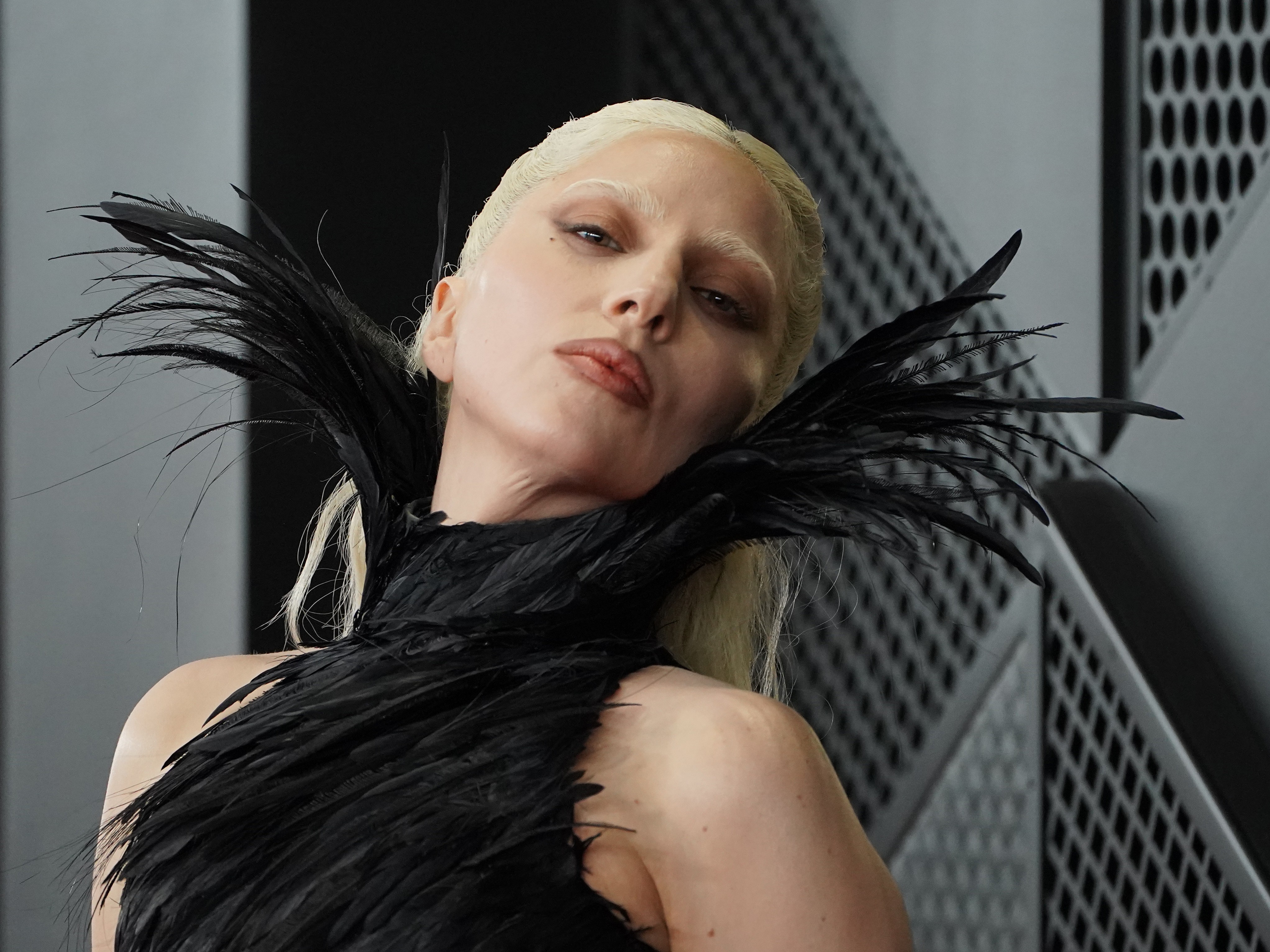 THE MORGUE BALL LADY GAGA Mサイズ Lady Gaga The Mayhem Ball Tour 2025 2026 Exclusive Merch Dance Or