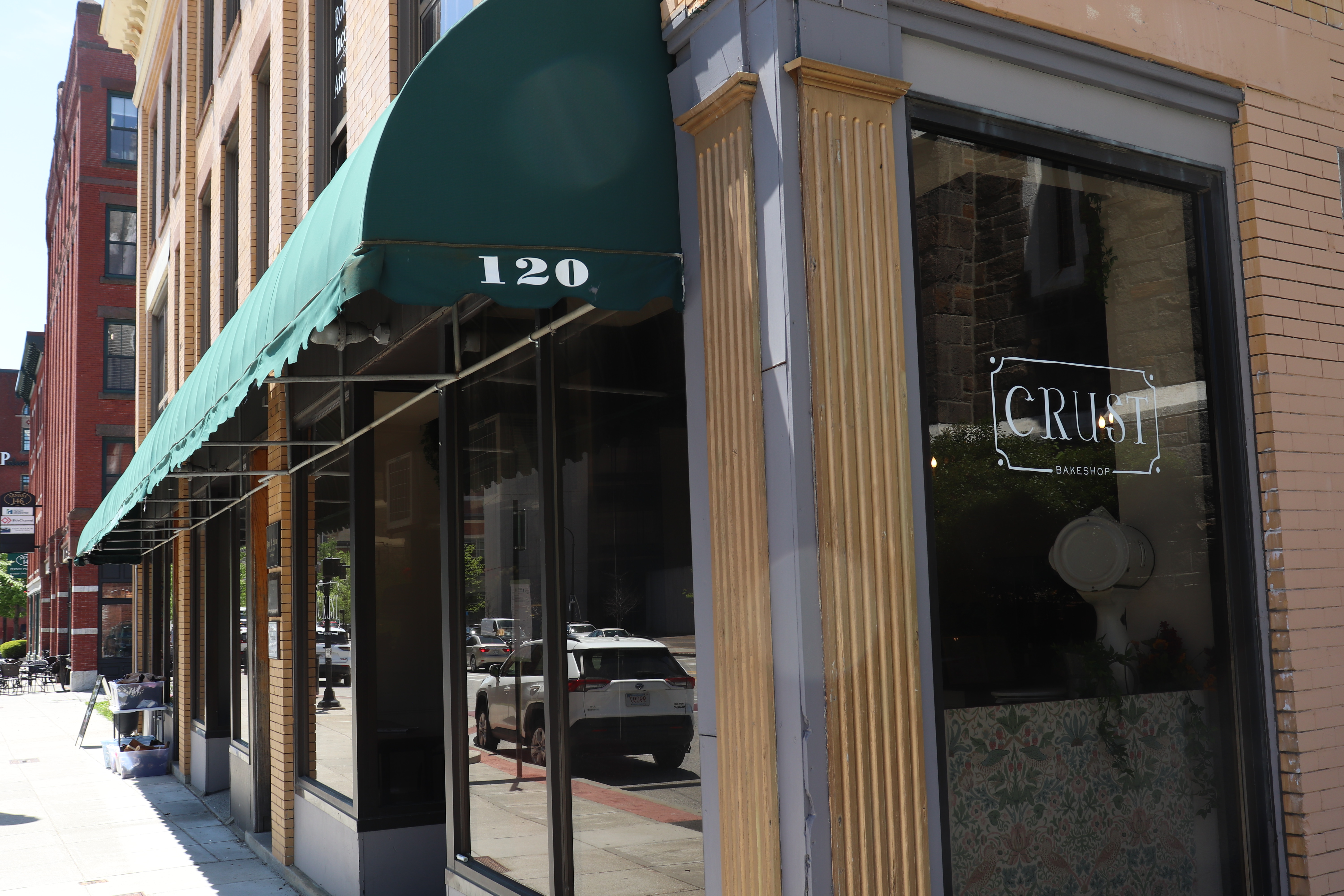 Worcester's Crust Bakeshop puts finishing touches on Main Street shop ...