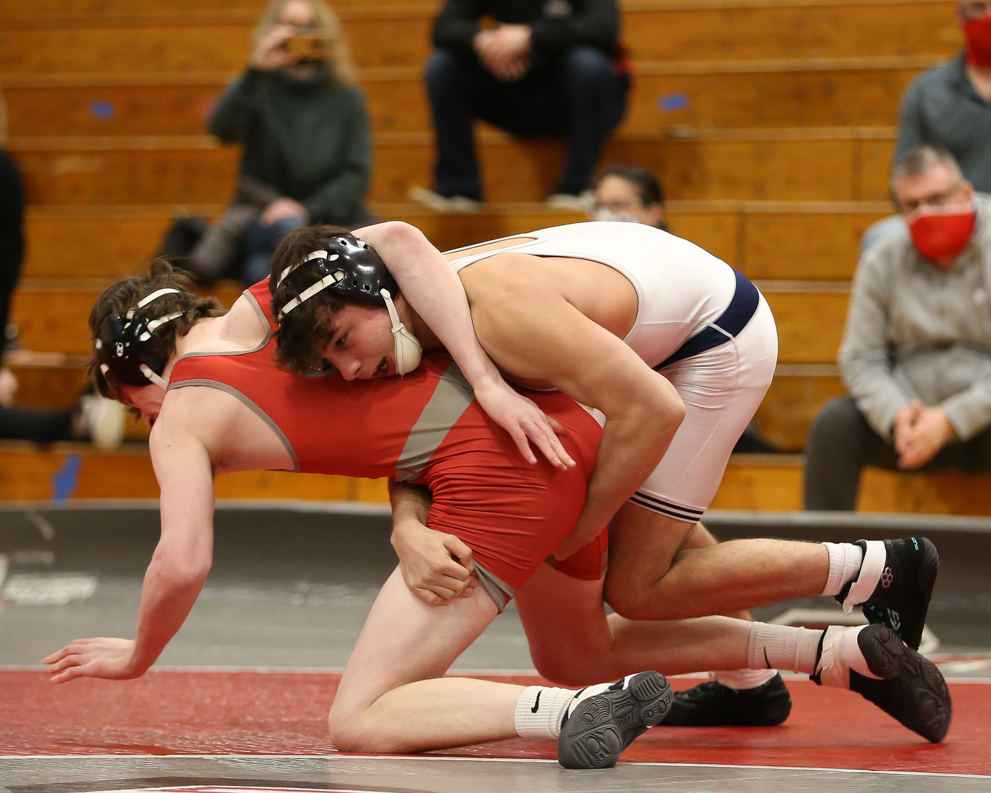 Wrestling Paramus defeats Fair Lawn 657.