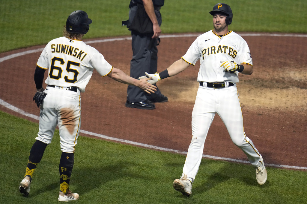 What channel is Pirates vs. Brewers on tonight? Time, TV schedule