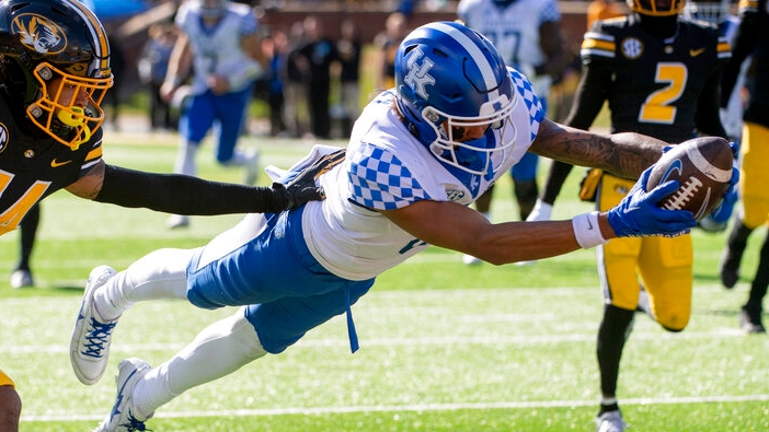 2022 Citrus Bowl live stream: How to watch Iowa vs. Kentucky via live online  stream - DraftKings Network