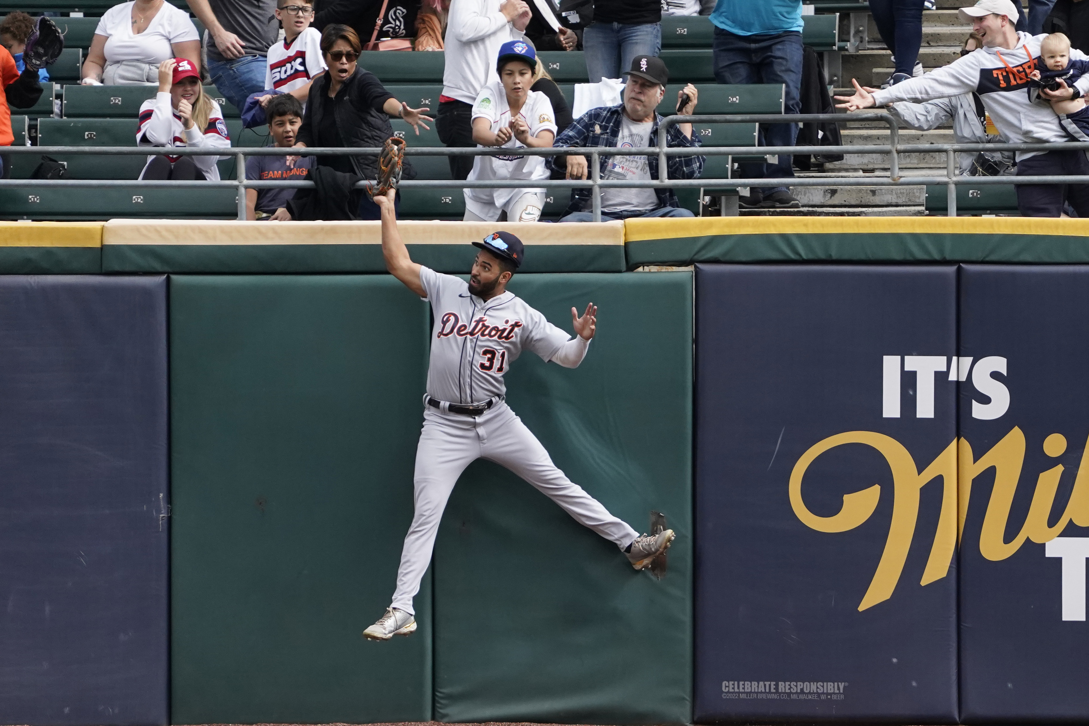 Chicago White Sox Eliminated From Playoffs After Dropping Series to Detroit  Tigers - Fastball