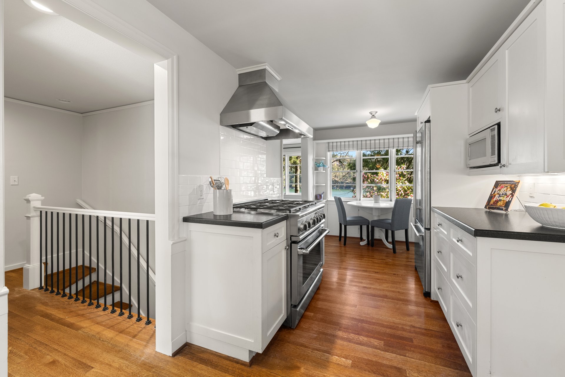 Architect Richard Sundeleaf Lake Oswego home for sale