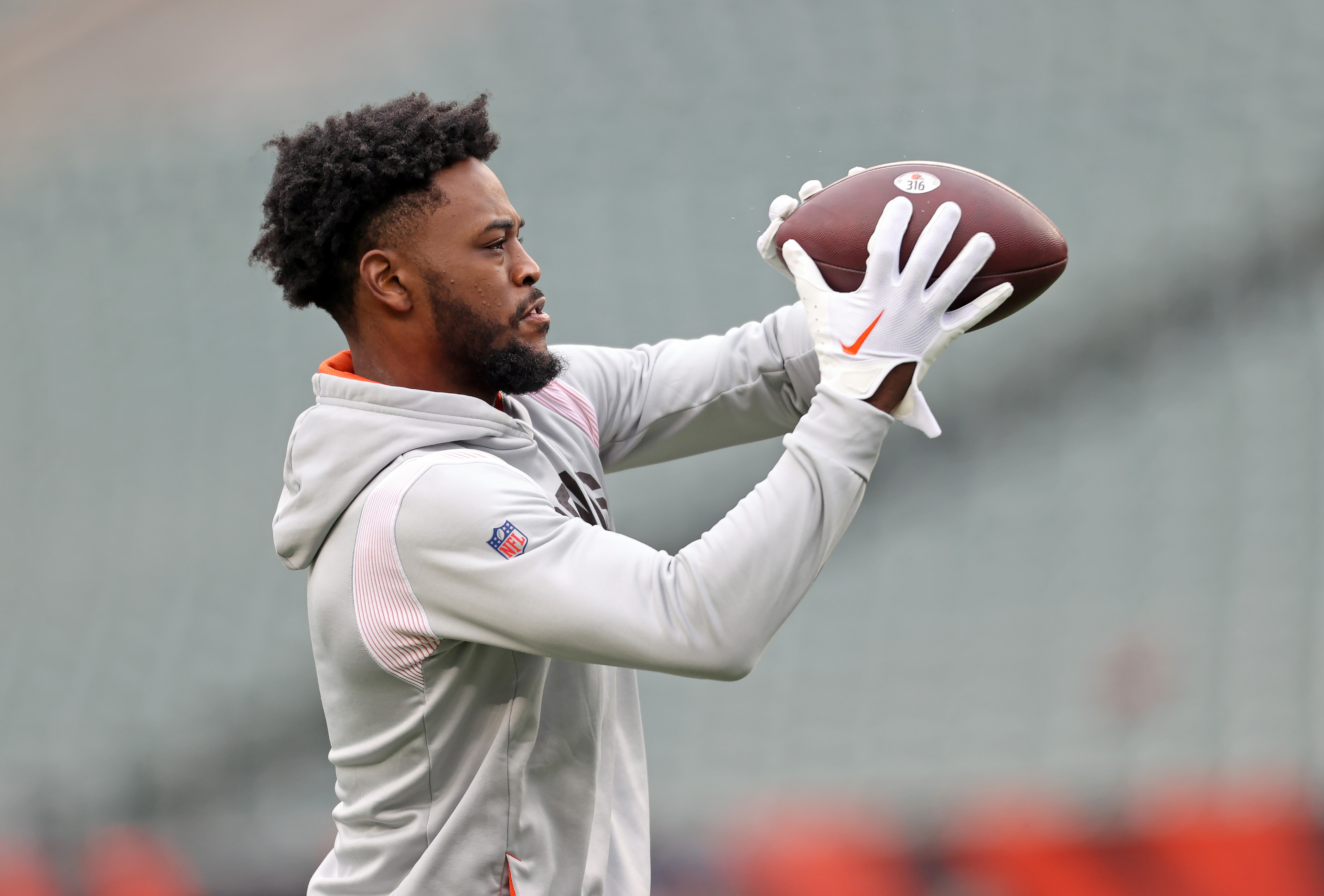 Cleveland Browns wide receiver David Bell warms up before an NFL