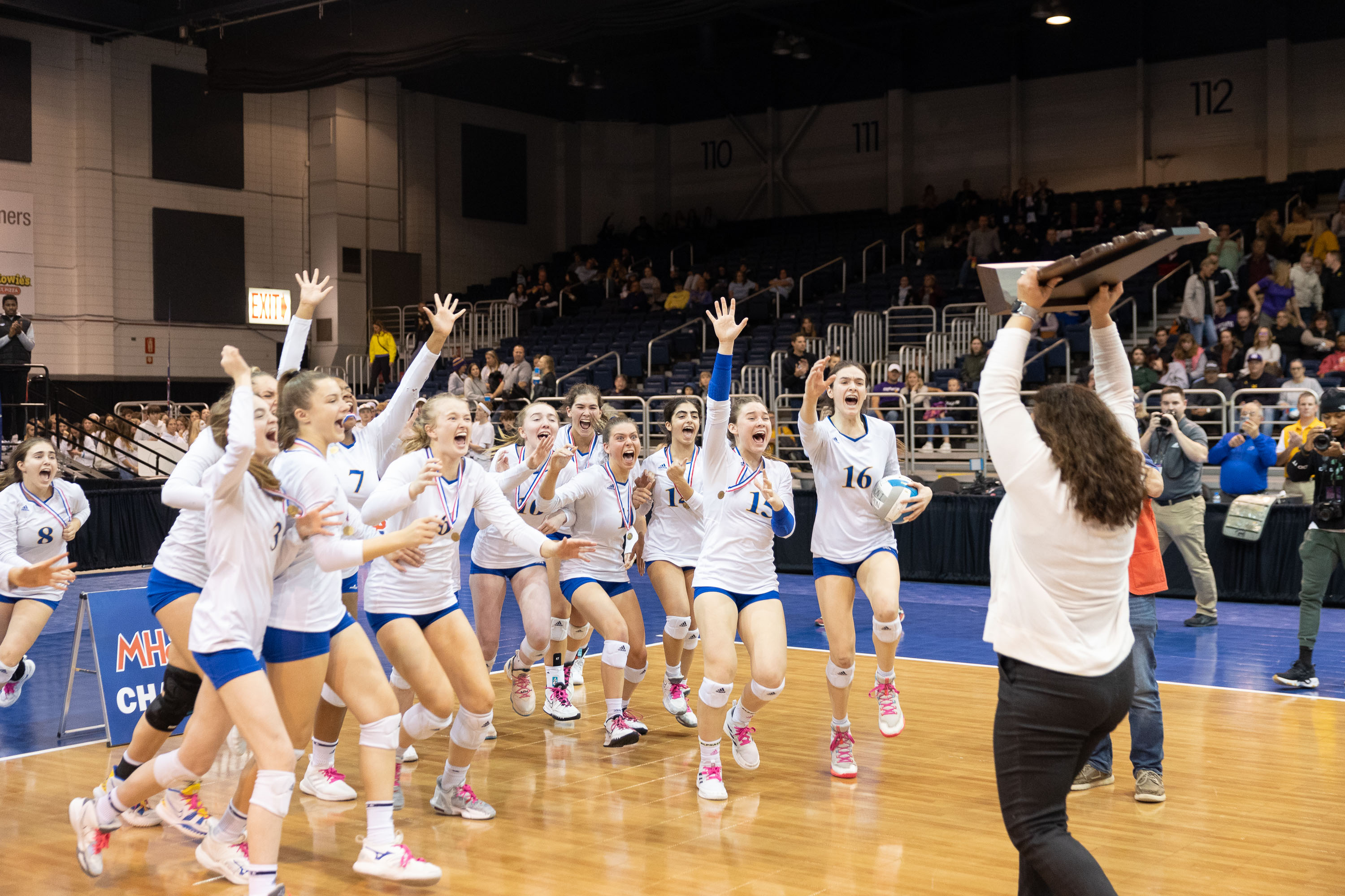 Bloomfield Hills Marian takes on Northville for Division 1 volleyball
