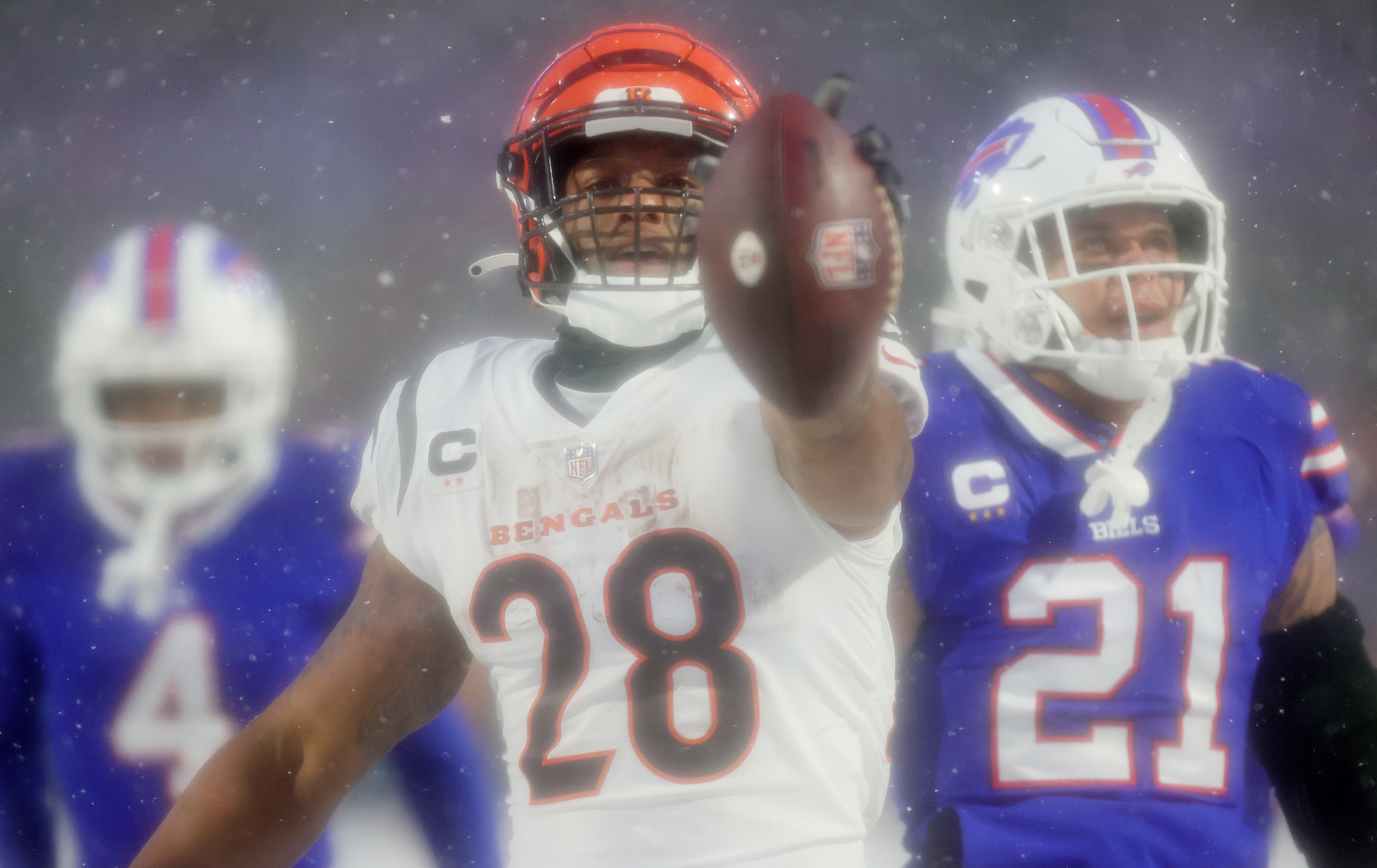 NFL playoffs: Joe Burrow, Bengals plow past Bills in snowy AFC divisional  game