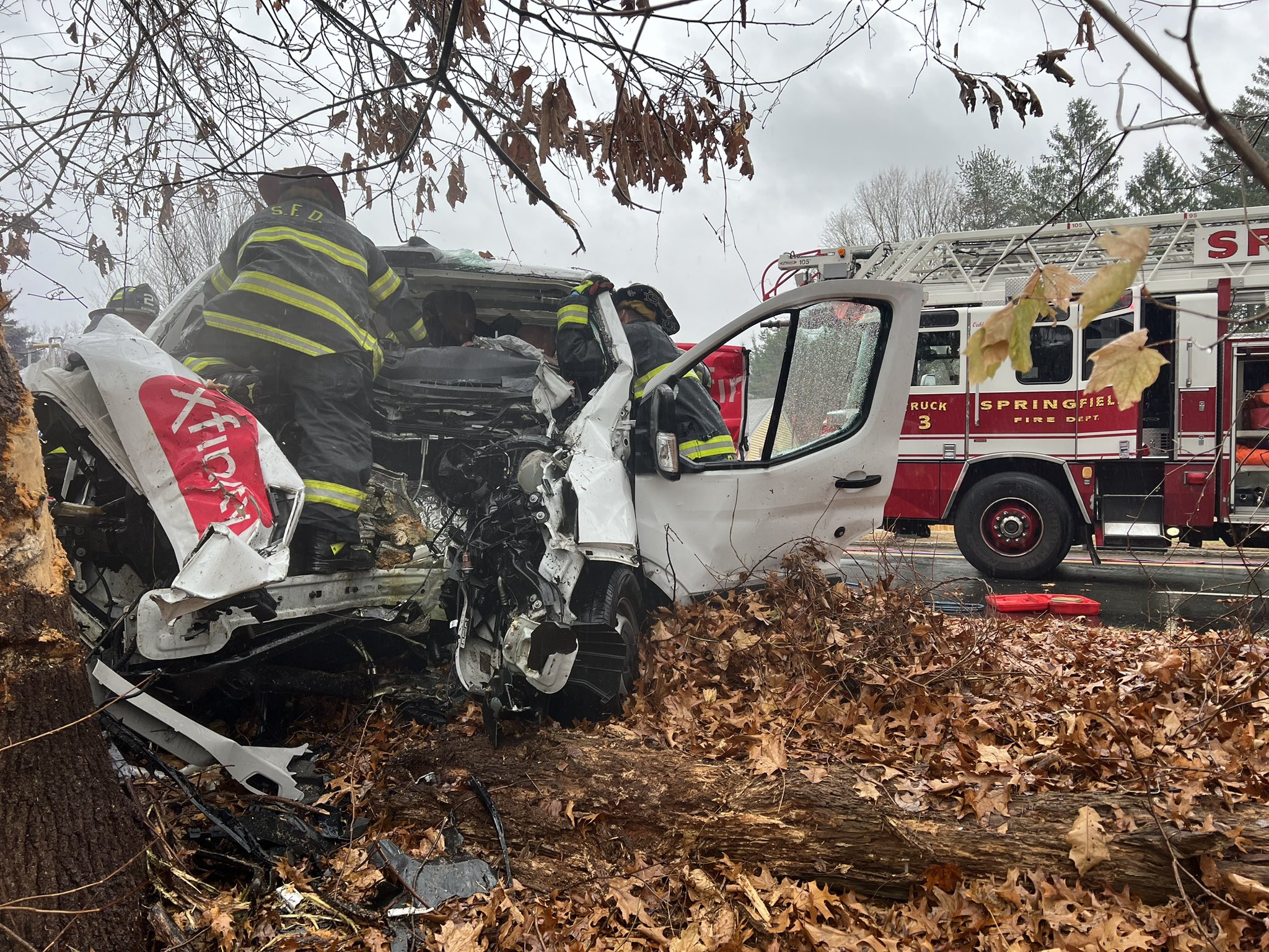 Xfinity van involved in serious crash in Springfield