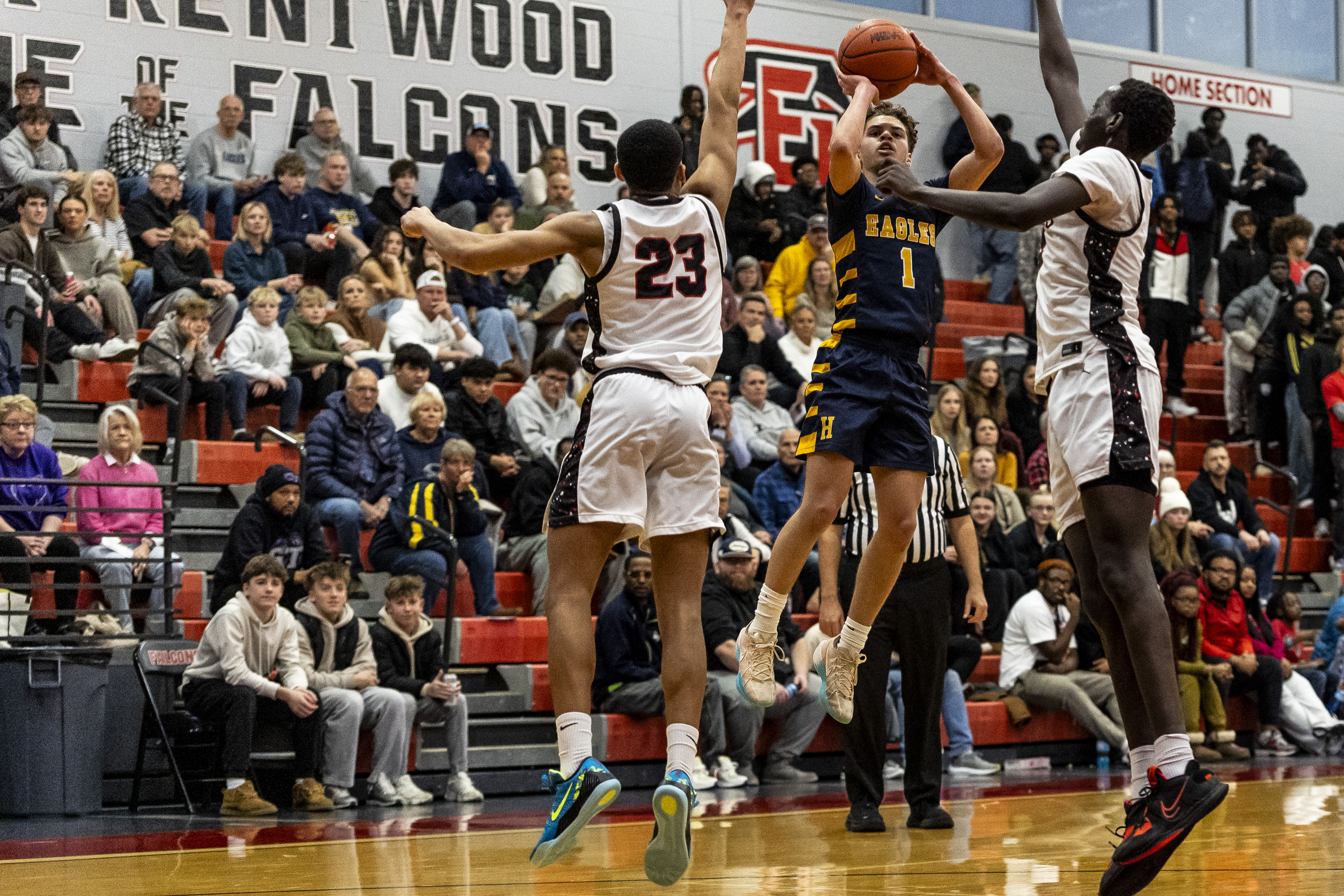 East Kentwood hosts Hudsonville in boys high school basketball