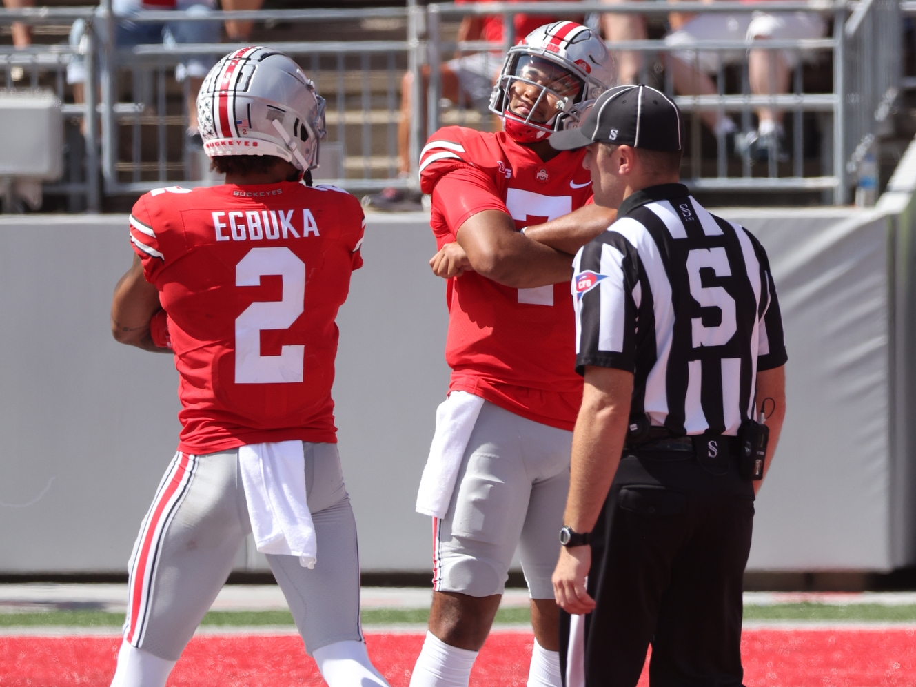 LeBron James gives shoutout to Ohio State's J.T. Tuimoloau during