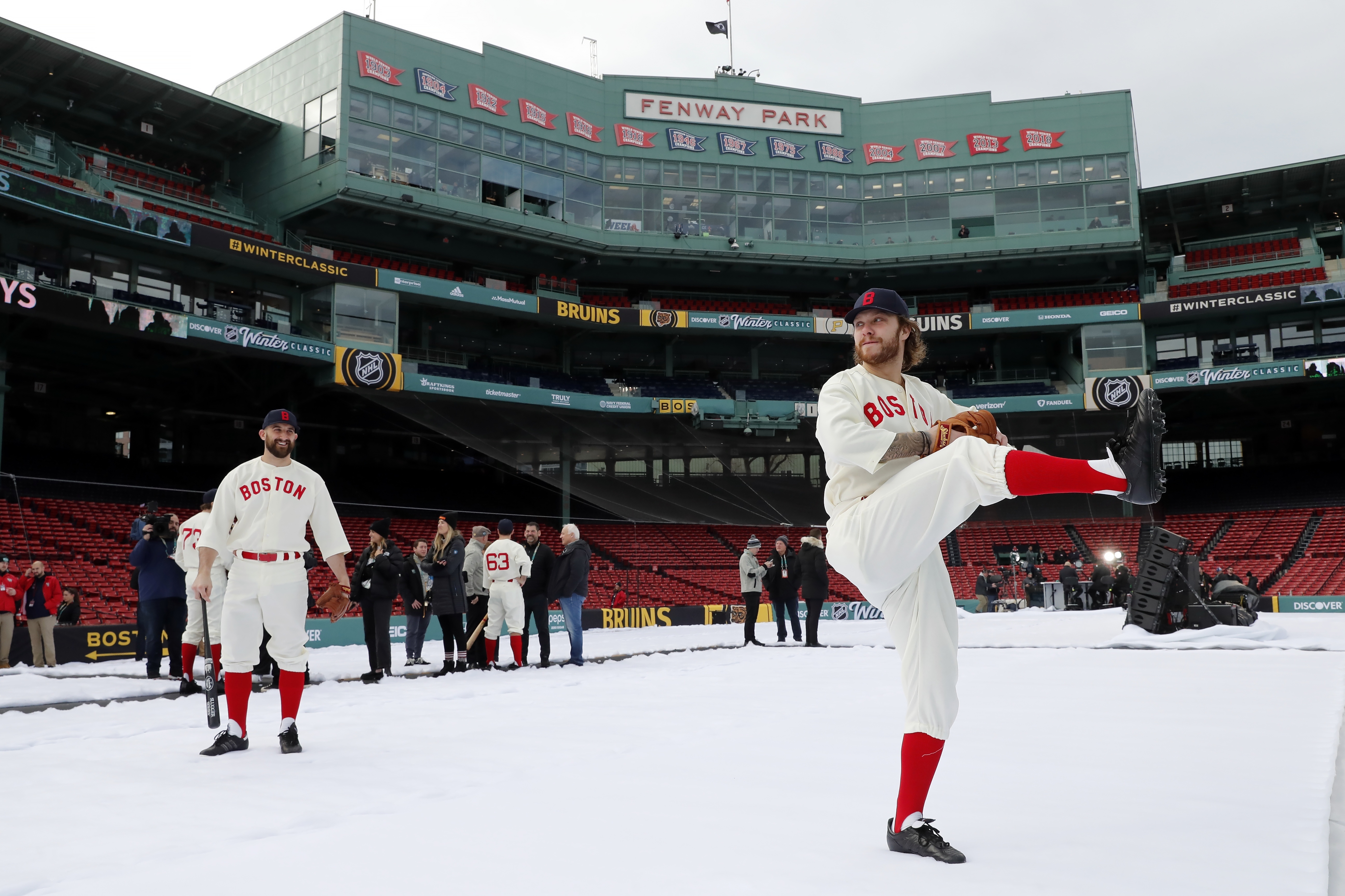 Bruins pull up to Winter Classic in retro Red Sox uniform