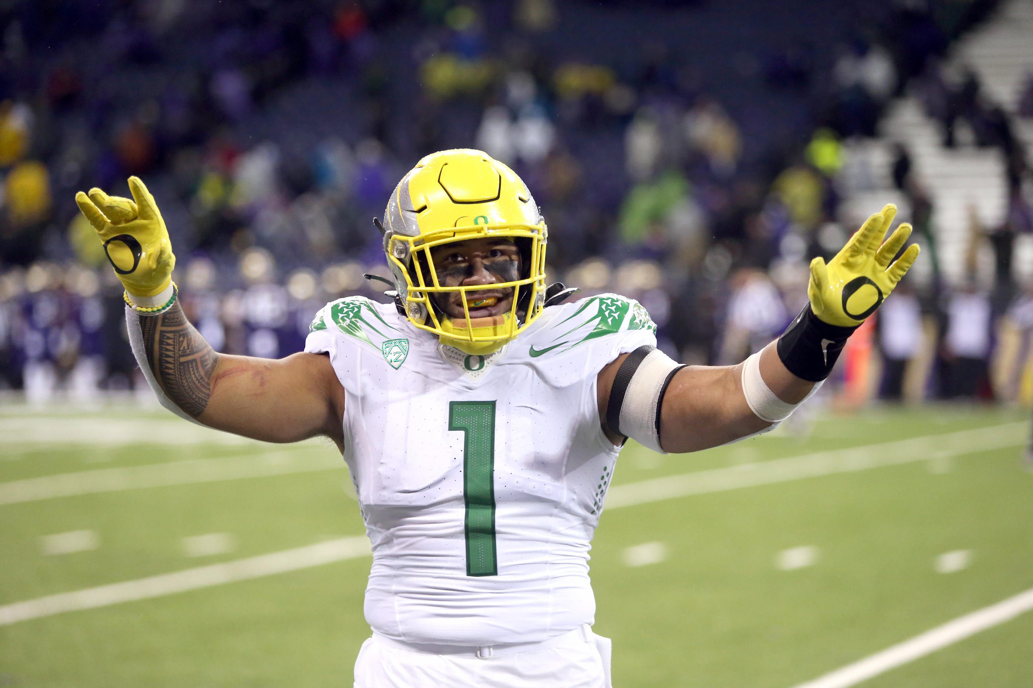 Chicago Bears select Oregon linebacker Noah Sewell in fifth round of NFL  Draft - On3