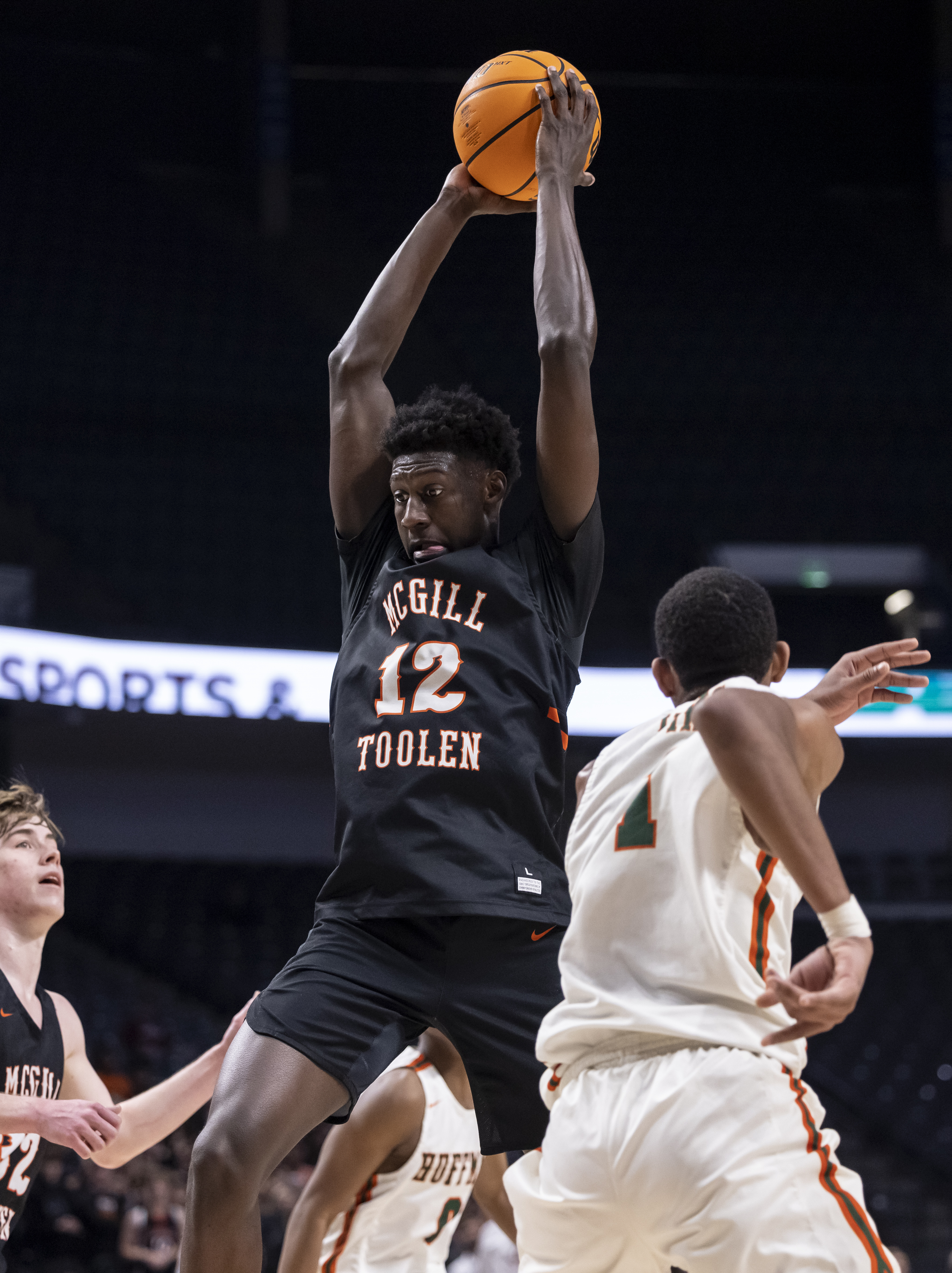 McGill-Toolen vs. Huffman 6A boys semifinal 