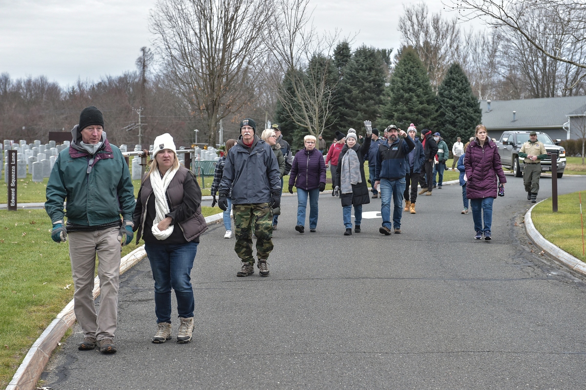 Wreaths Across America at Veterans Memorial Cemetery in Agawam ...
