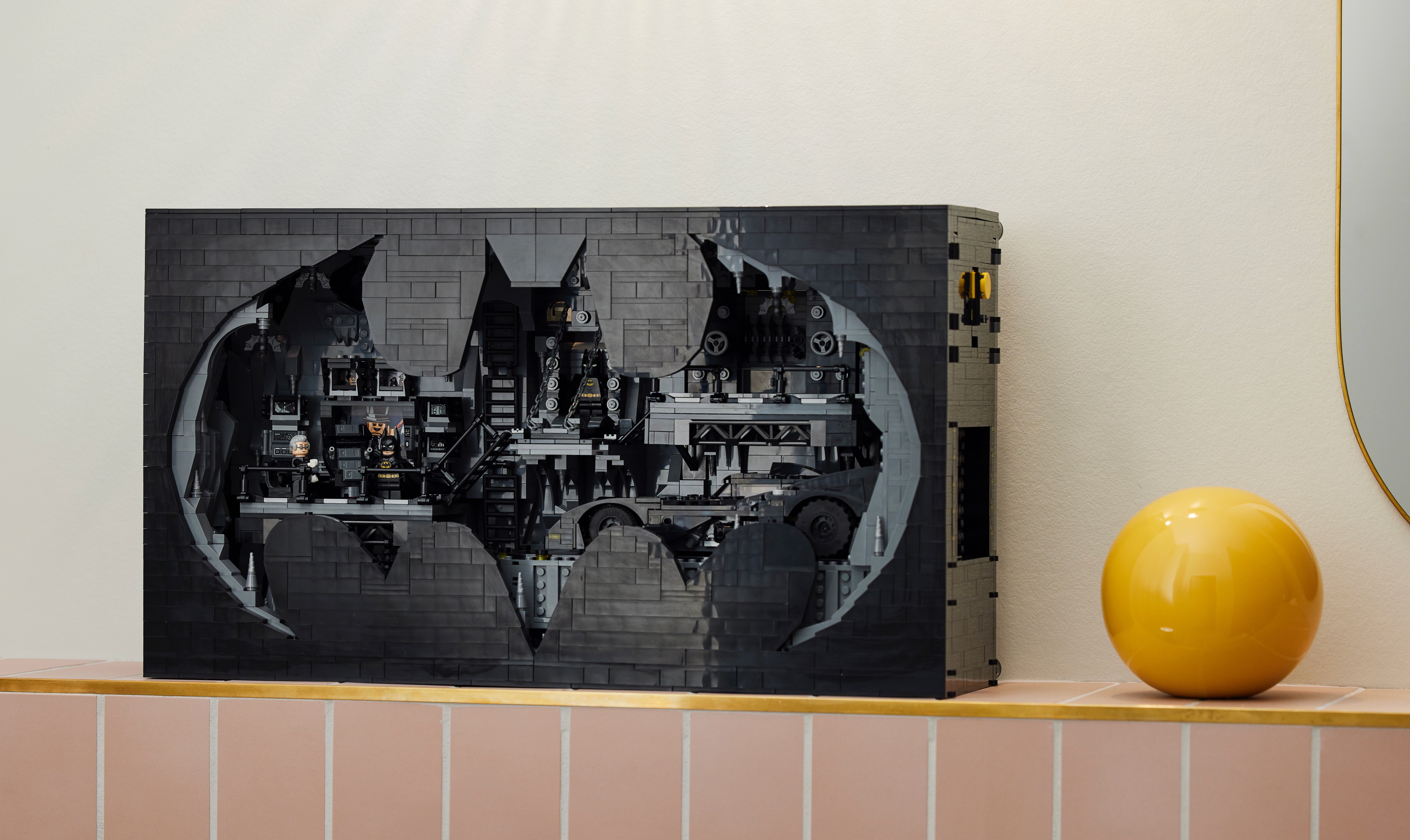 Two LEGO Batman sets rumoured, including Batcave details