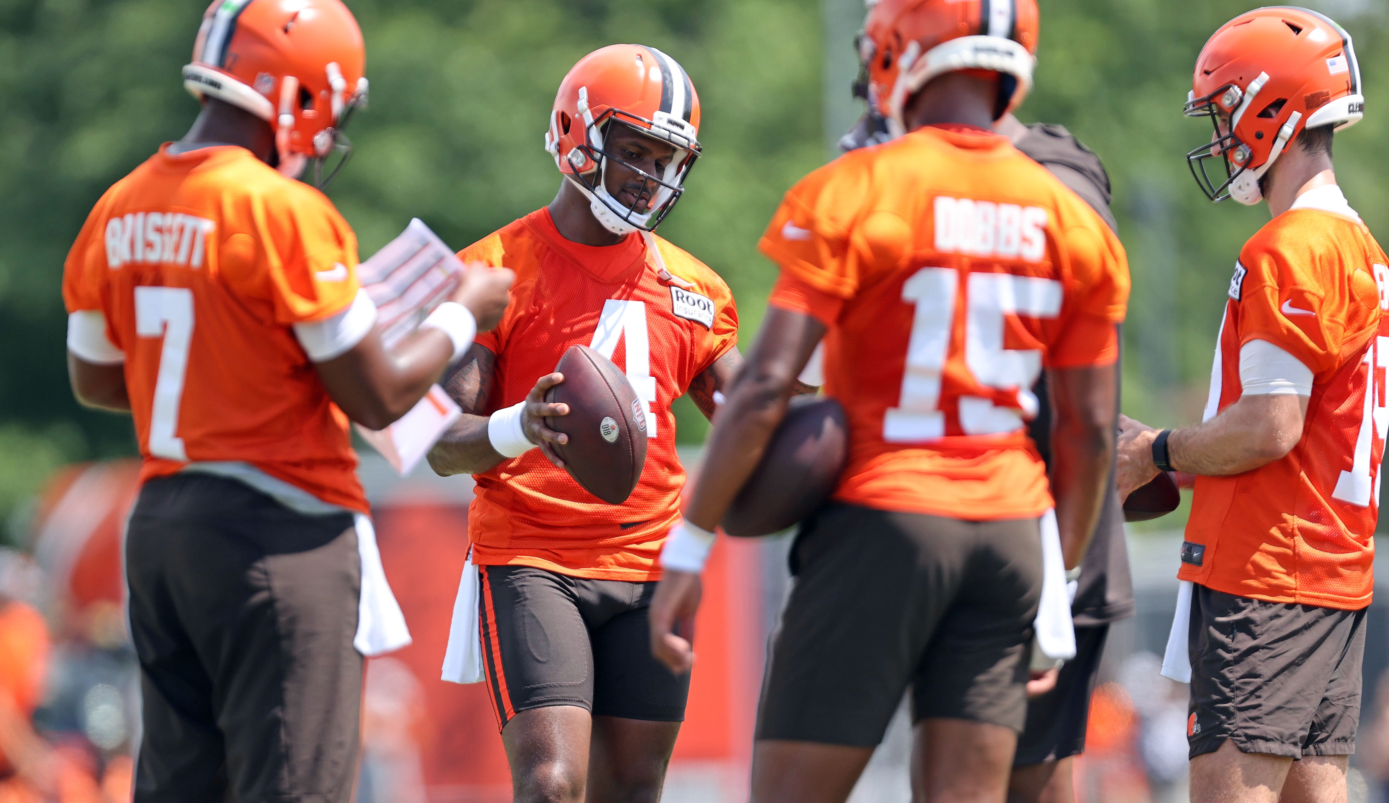 Football love for Amari Cooper, offense sometimes sloppy – Terry Pluto's  Browns Scribbles 