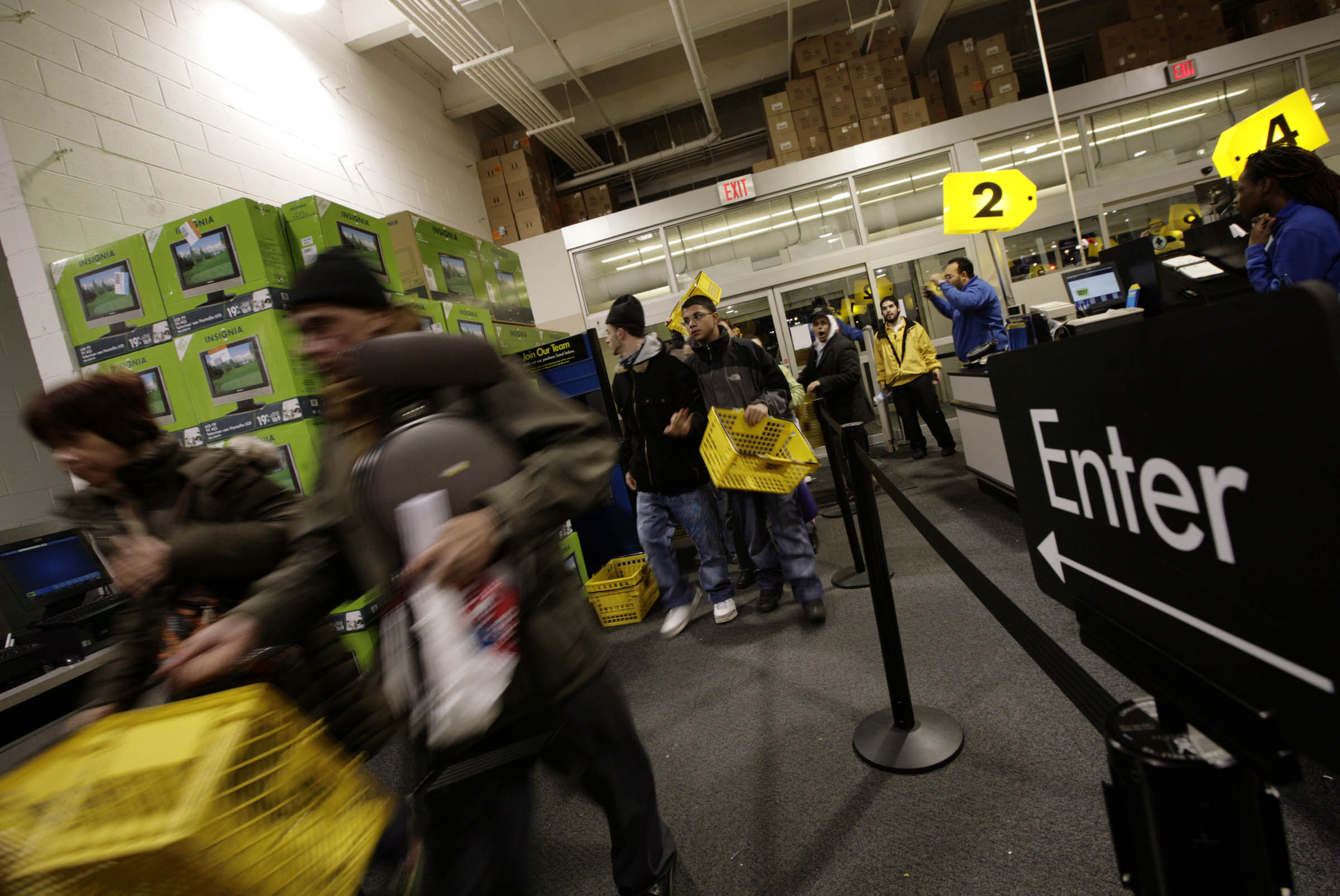 14 photos of Black Friday on Staten Island at Best Buy, Toys R Us and other  retailers through the years 