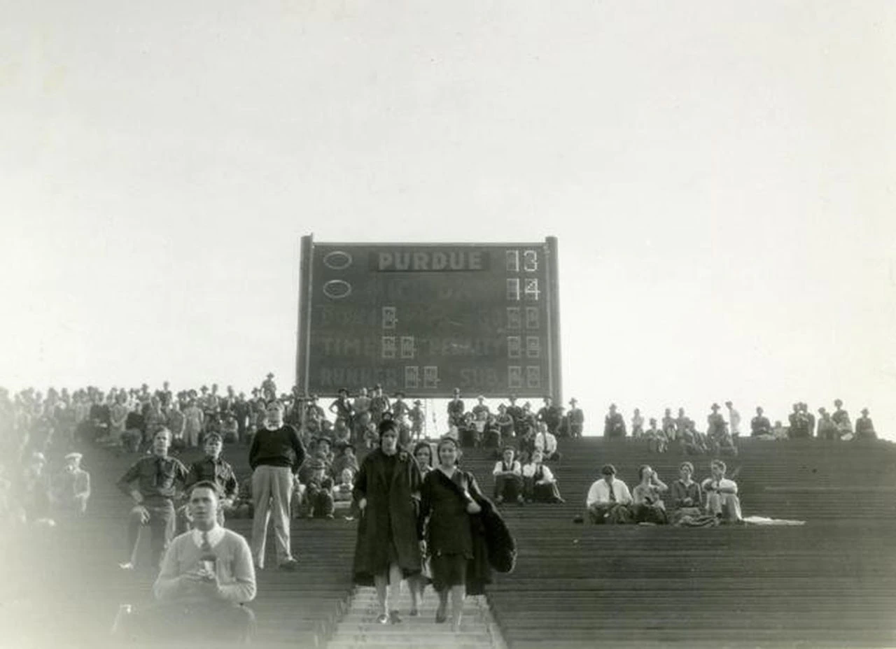 Cuse Community - Orange Experience: An Afternoon at Wrigley Field