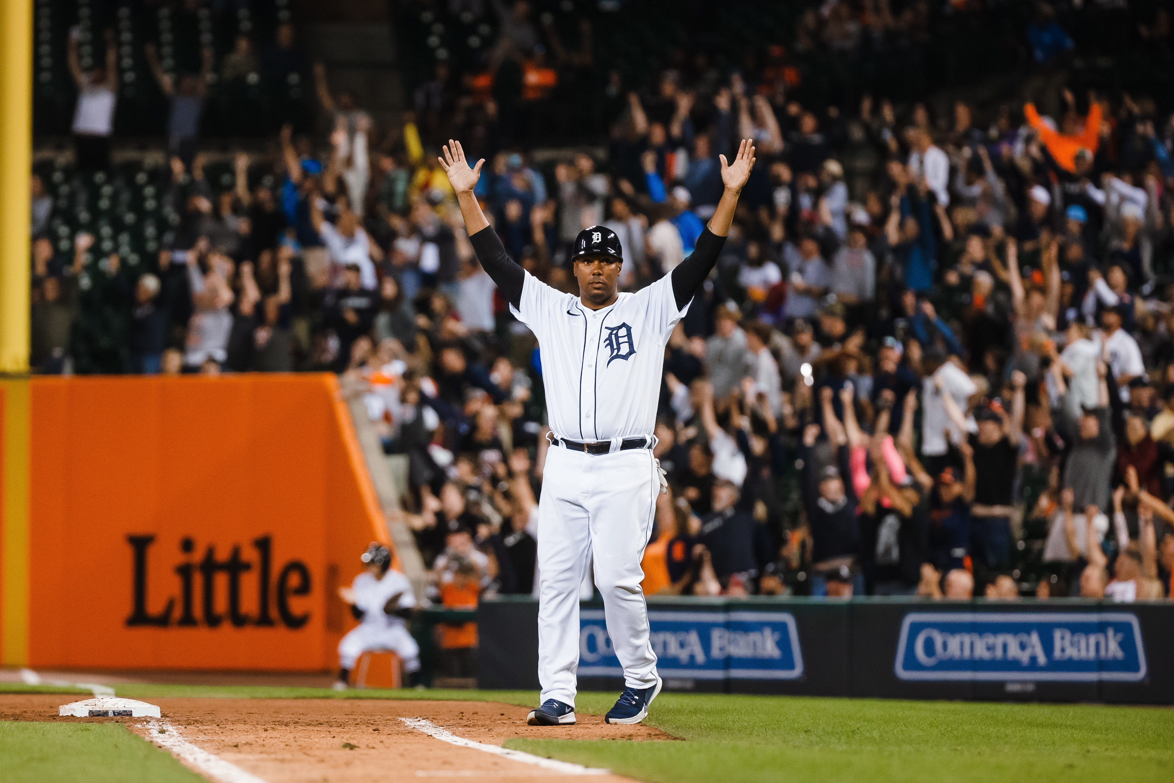 Detroit Tigers plan flyover, first pitch for Opening Day while some  traditions remain on hold
