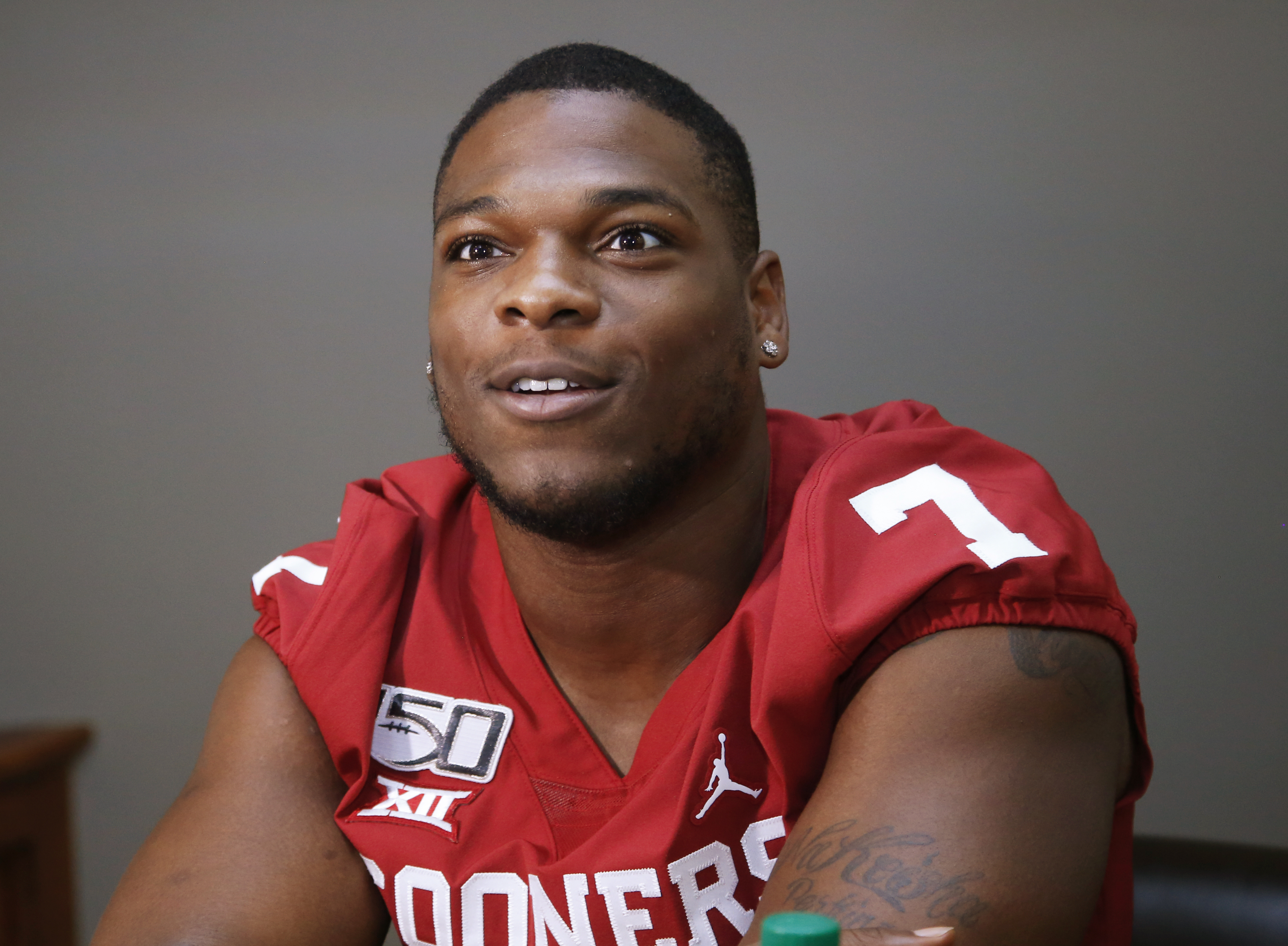 Oklahoma Football: DE/EDGE Ronnie Perkins selected by New England Patriots  with the No. 96 overall pick in the 2021 NFL Draft - Crimson And Cream  Machine