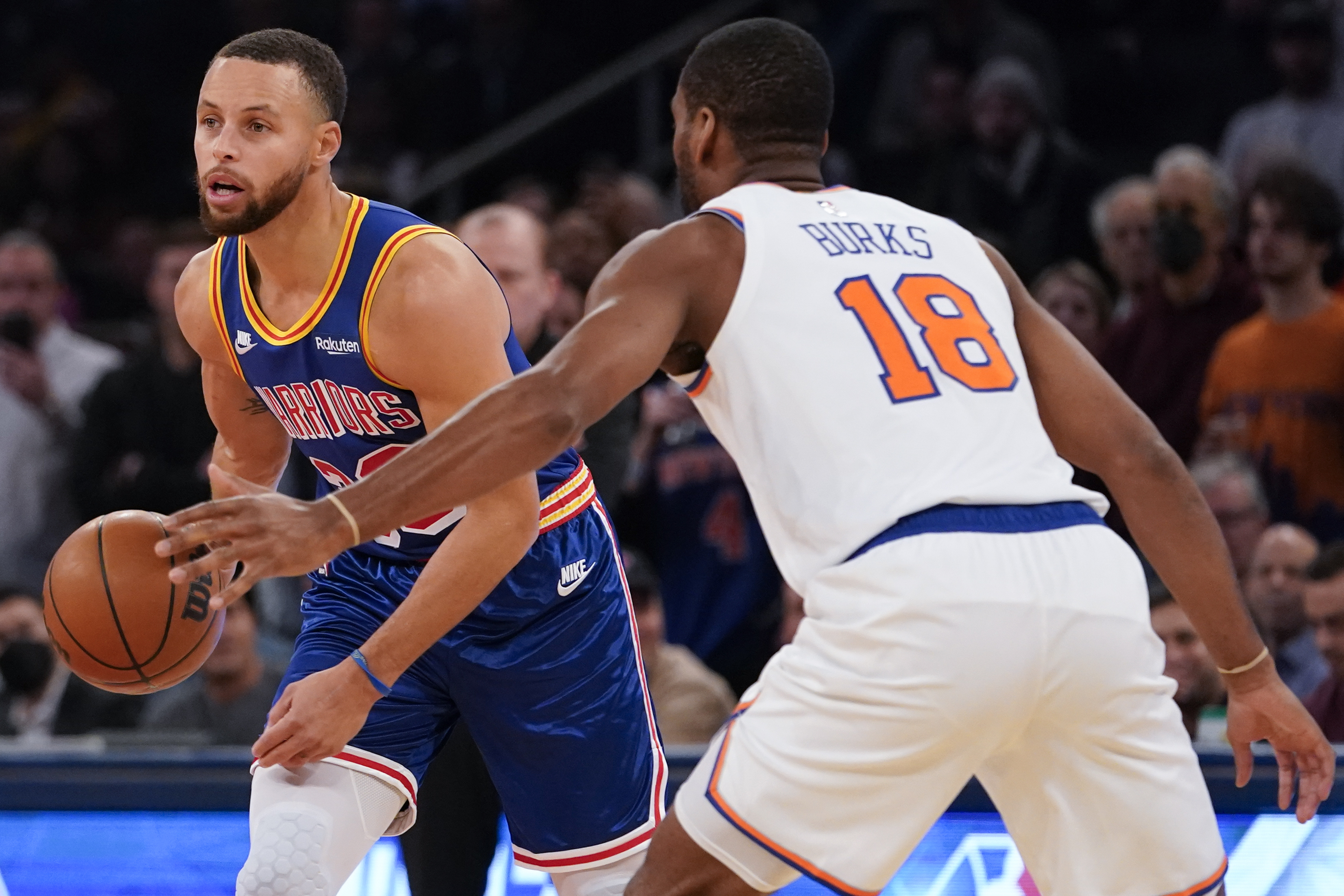 NBA 3-point record video: Watch Warriors PG Stephen Curry pass Ray Allen  for first all-time [VIDEO] - DraftKings Network