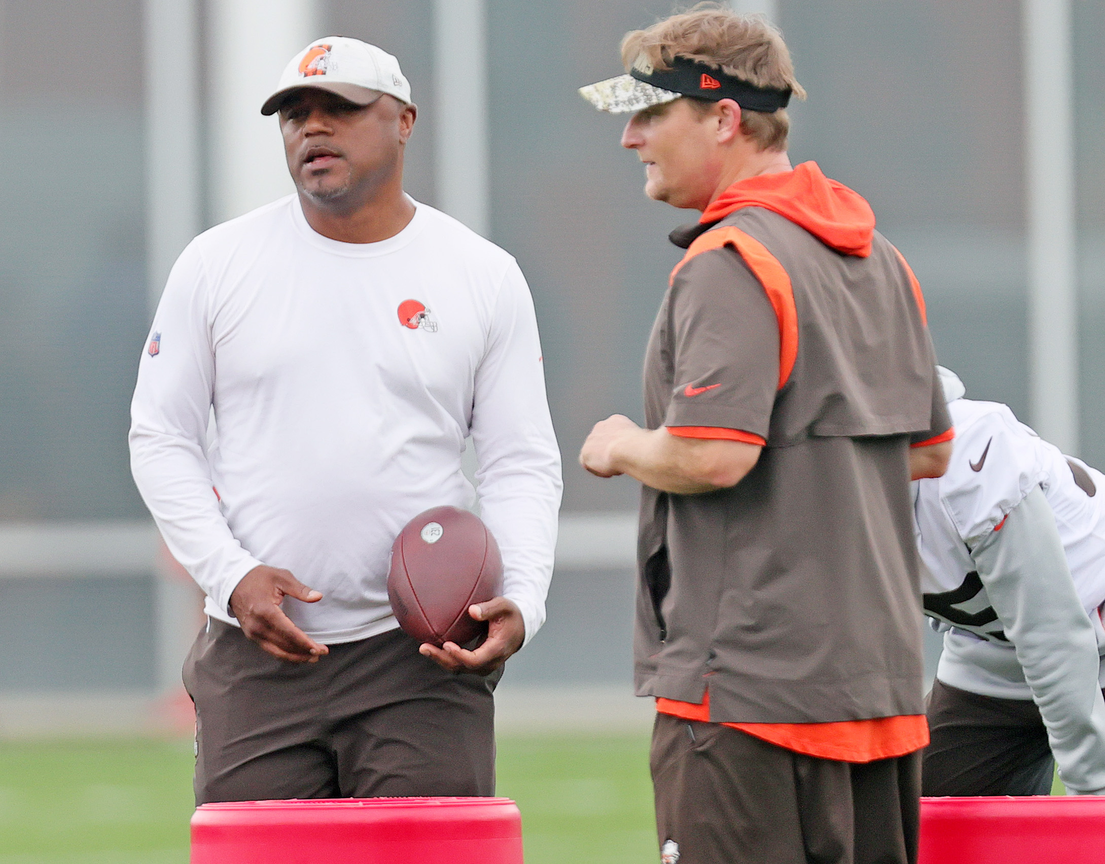 Cleveland Browns linebackers coach Jason Tarver, 20222023 season