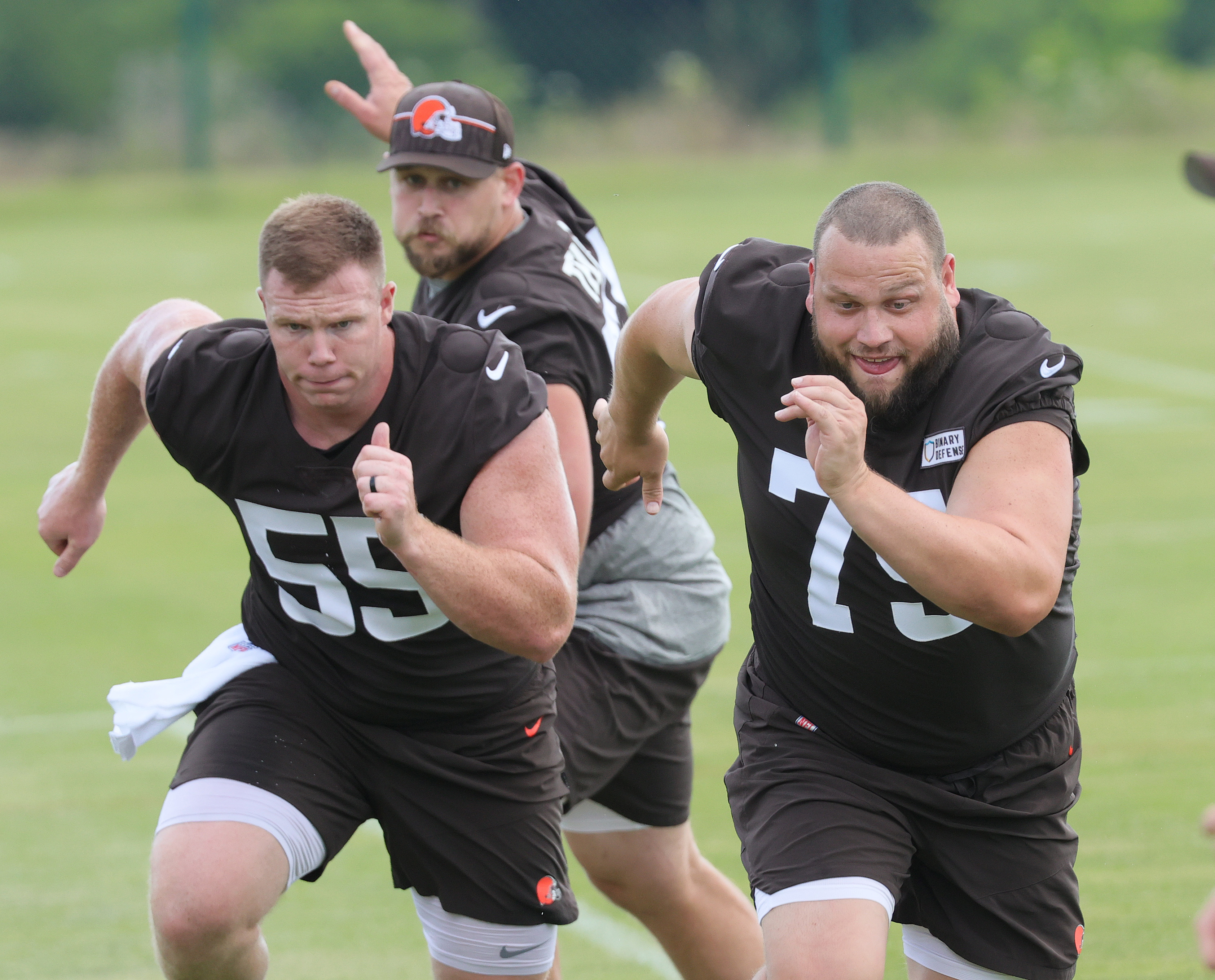 Browns lineman Michael Dunn makes first ever start at center