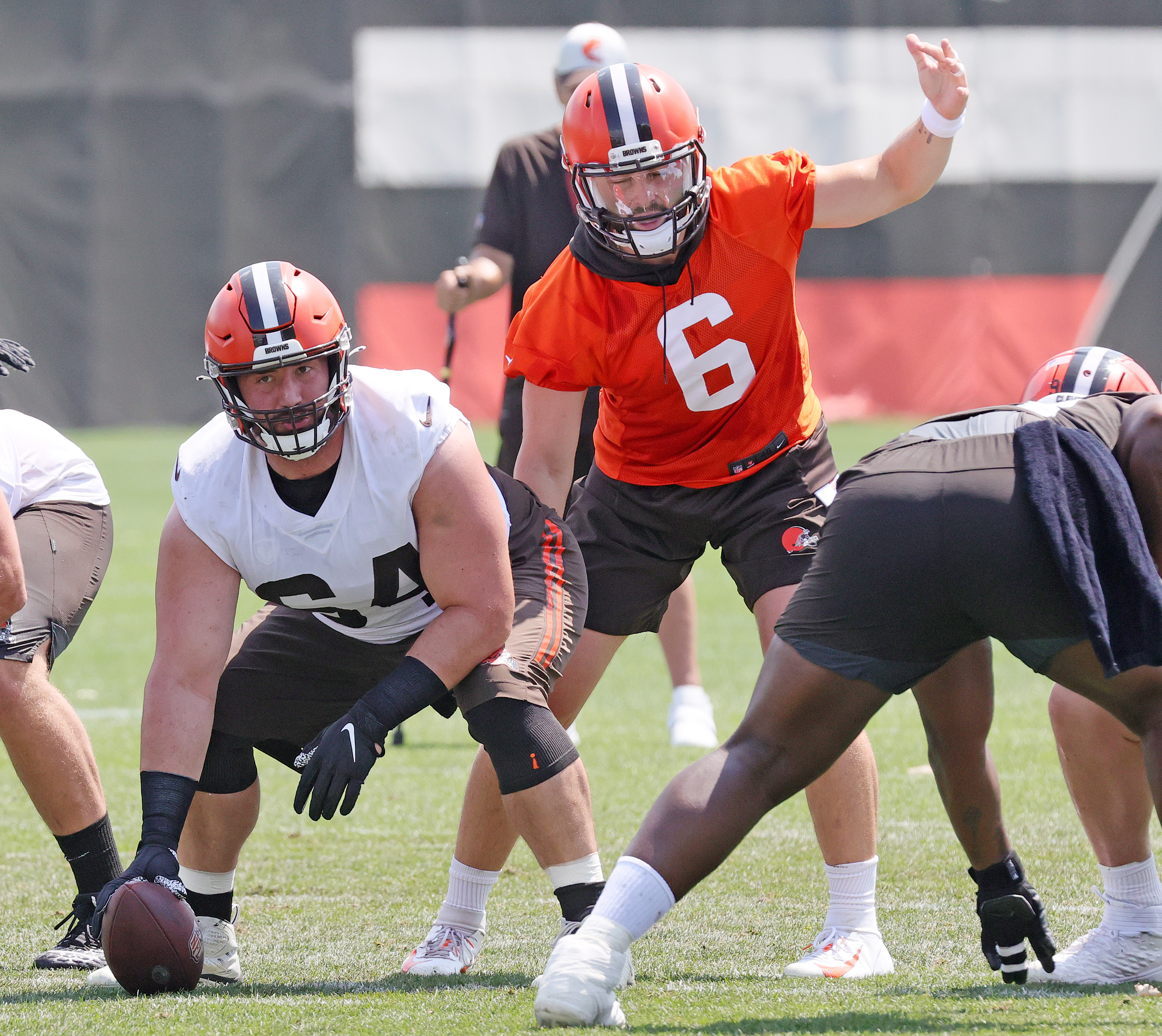 JC Tretter Plans to Play Next Season, Leaving Browns With Decision to Make  - Sports Illustrated Cleveland Browns News, Analysis and More