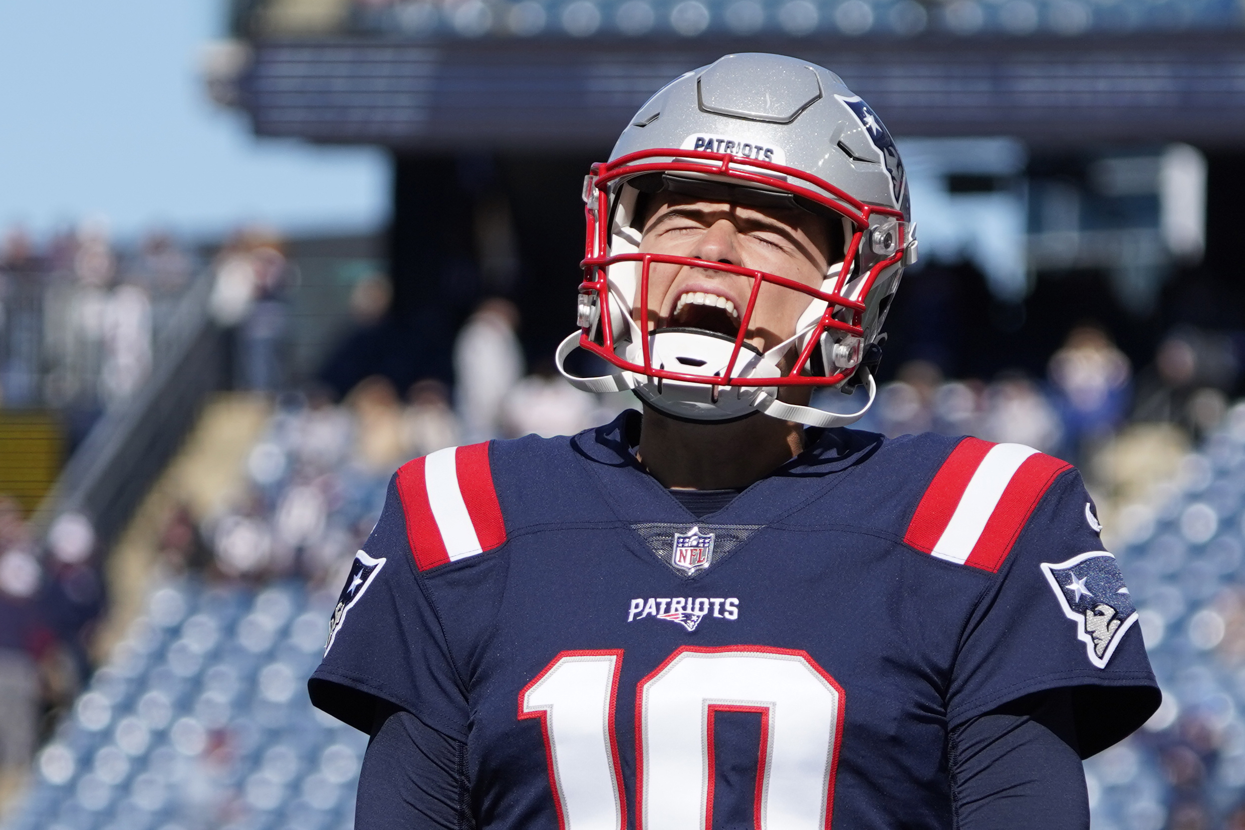 Patriots QB Mac Jones shown yelling on sidelines during loss vs. Bills