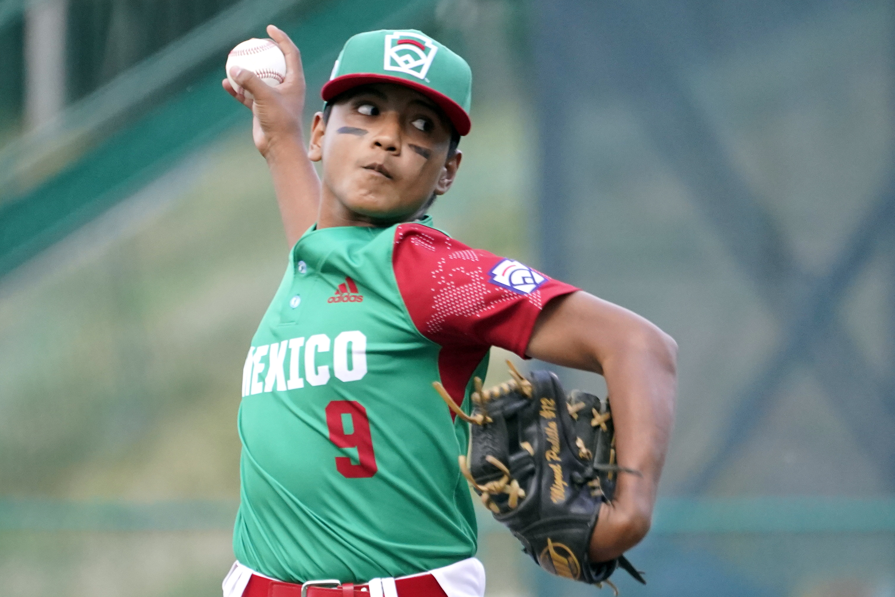 What is an 80 MPH Little League pitch scaled to MLB speeds? Chinese-Taipei  player Fan Chen-Jun reaches incredible mark