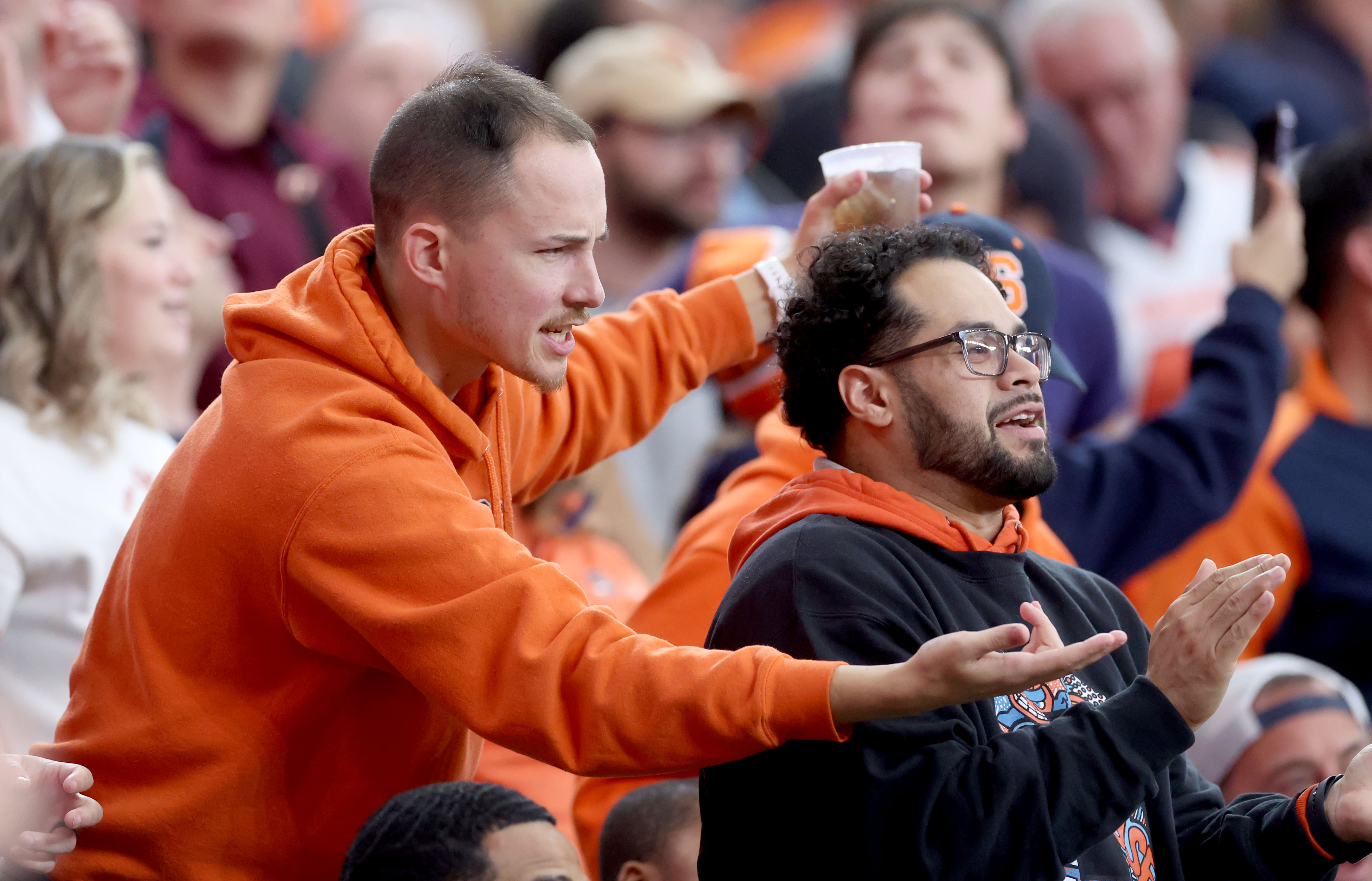 What was the attendance for Syracuse football's overtime win over
