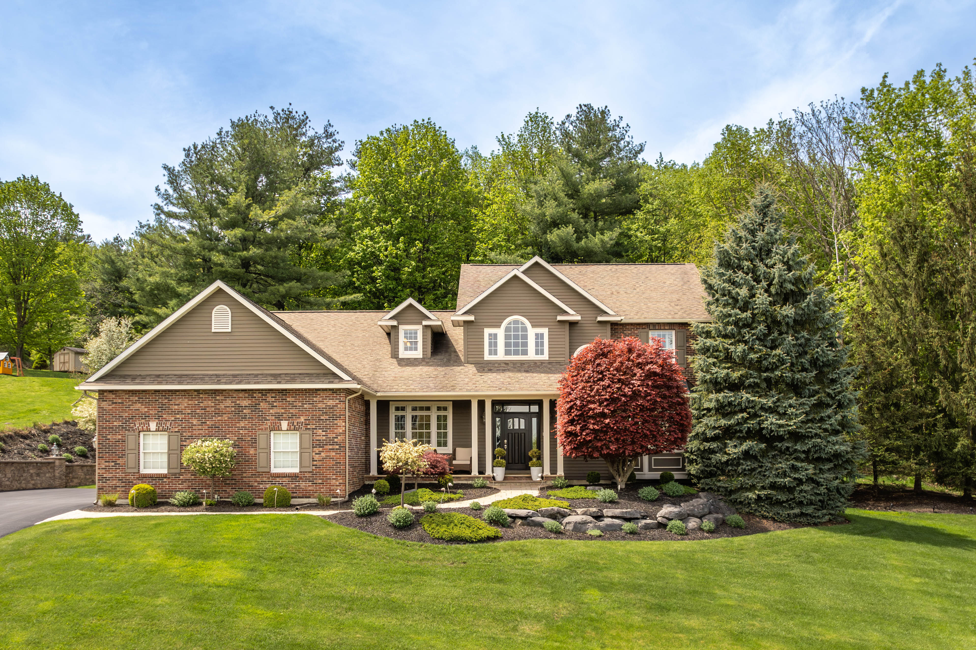 House of the Week: Updated Onondaga home offers 'peaceful tranquility' -  syracuse.com, image size:3836x2555