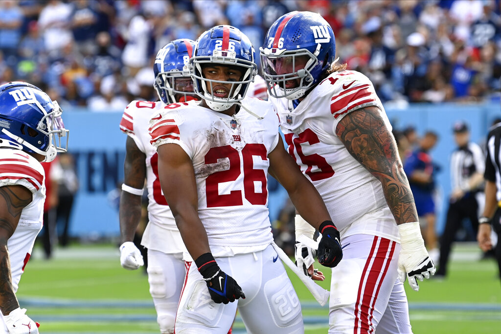 Giants at Titans score, takeaways: New York rallies behind Saquon Barkley,  wins first season opener in 6 years 