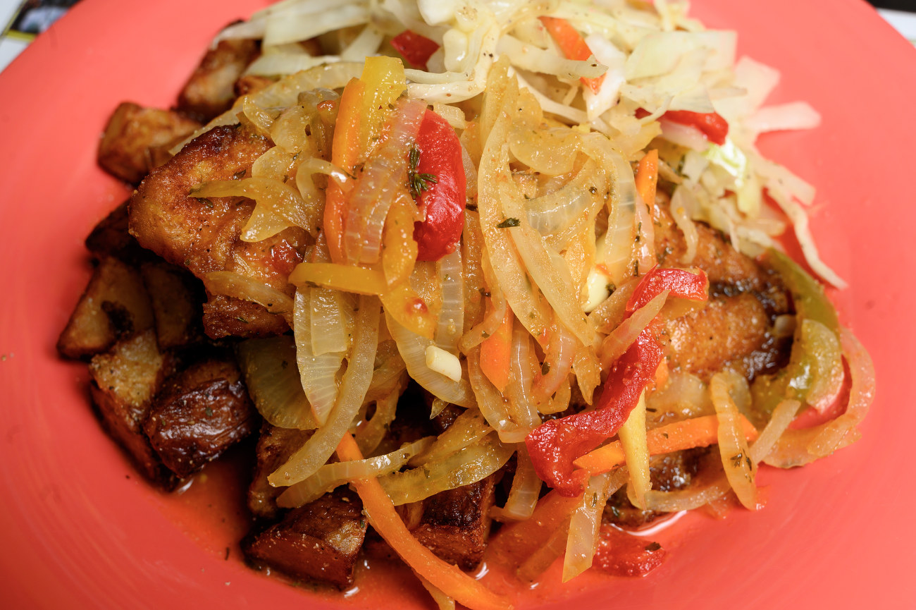 Ann Arbor Local Eats Jamaican Jerk Pit