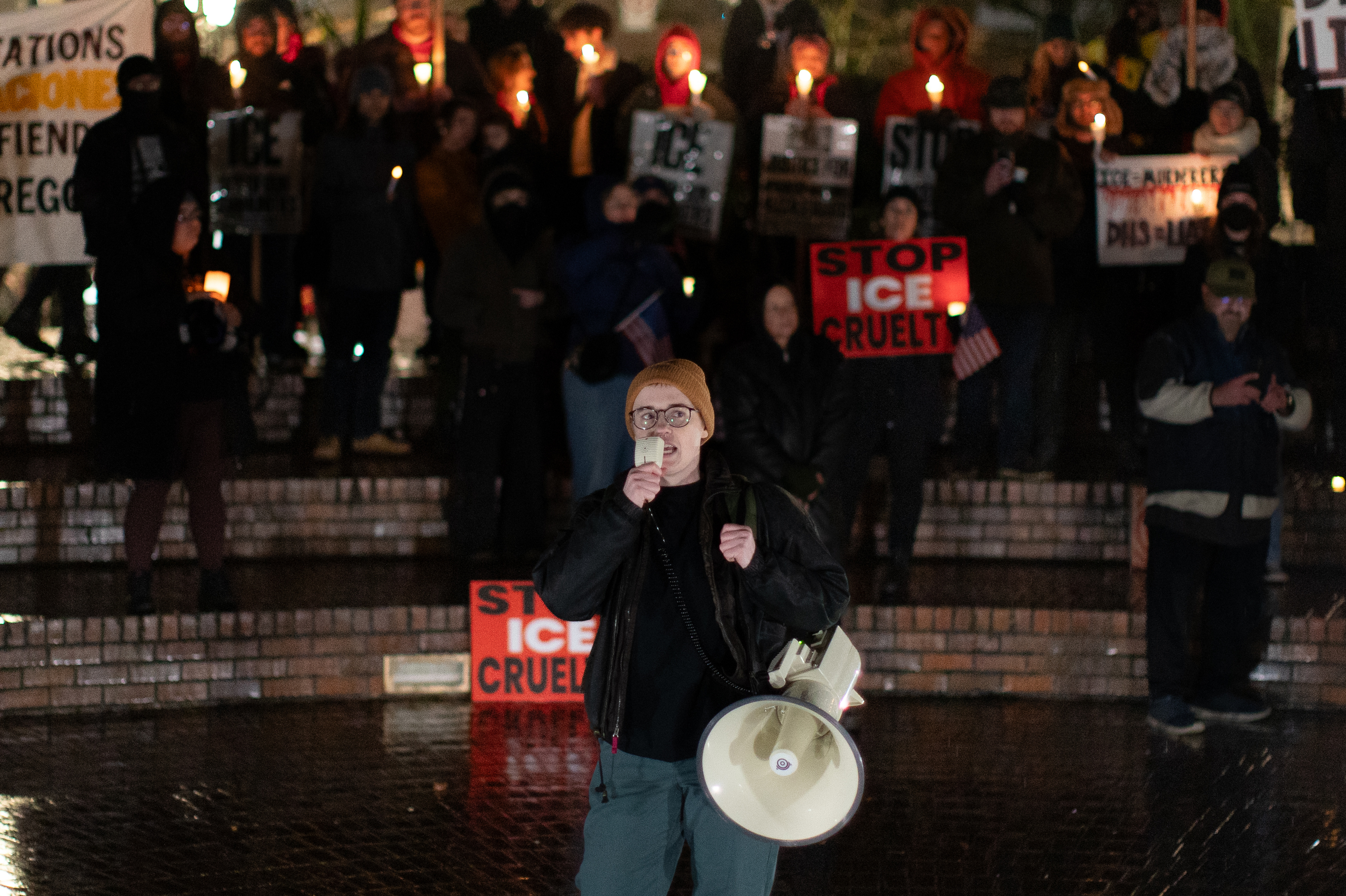 Portland vigil for Renee Nicole Good shot and killed by ICE in ...