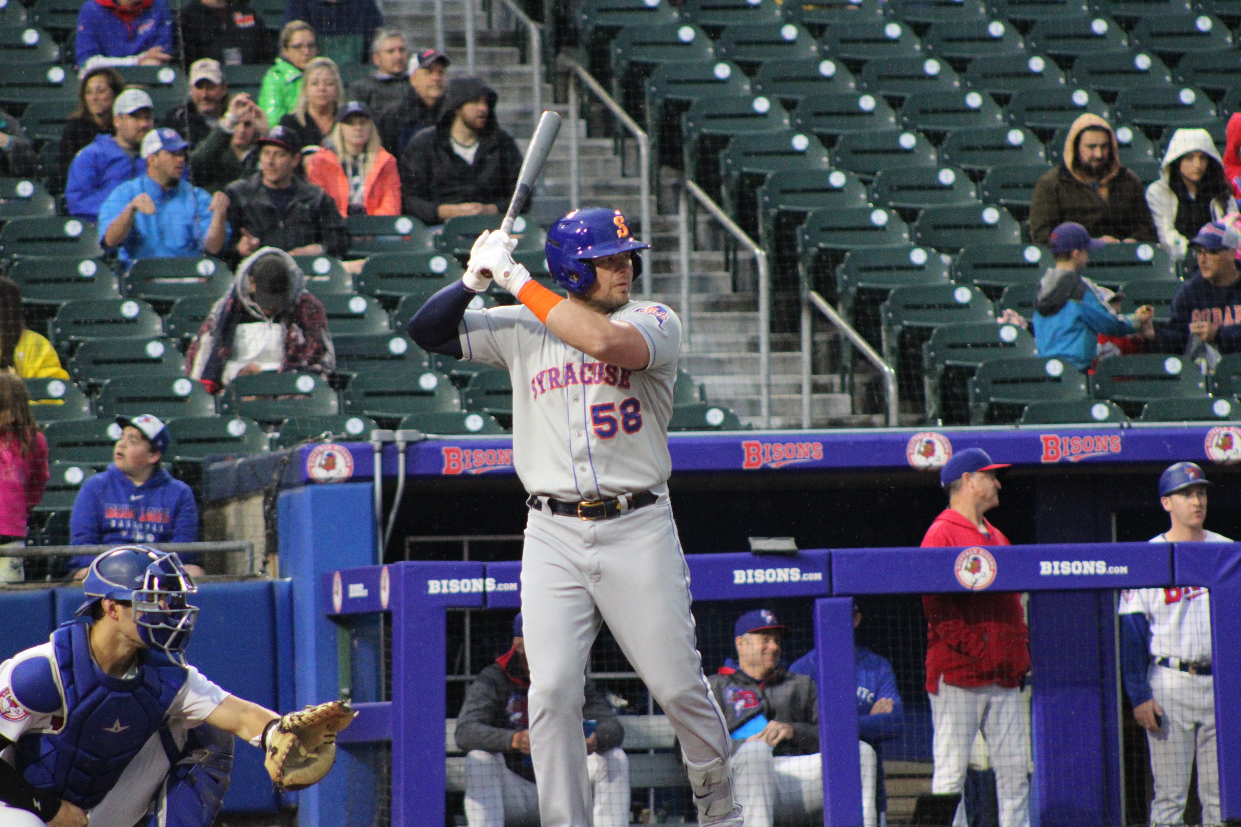 Mets grant Luke Voit release, pursuing contract with other teams